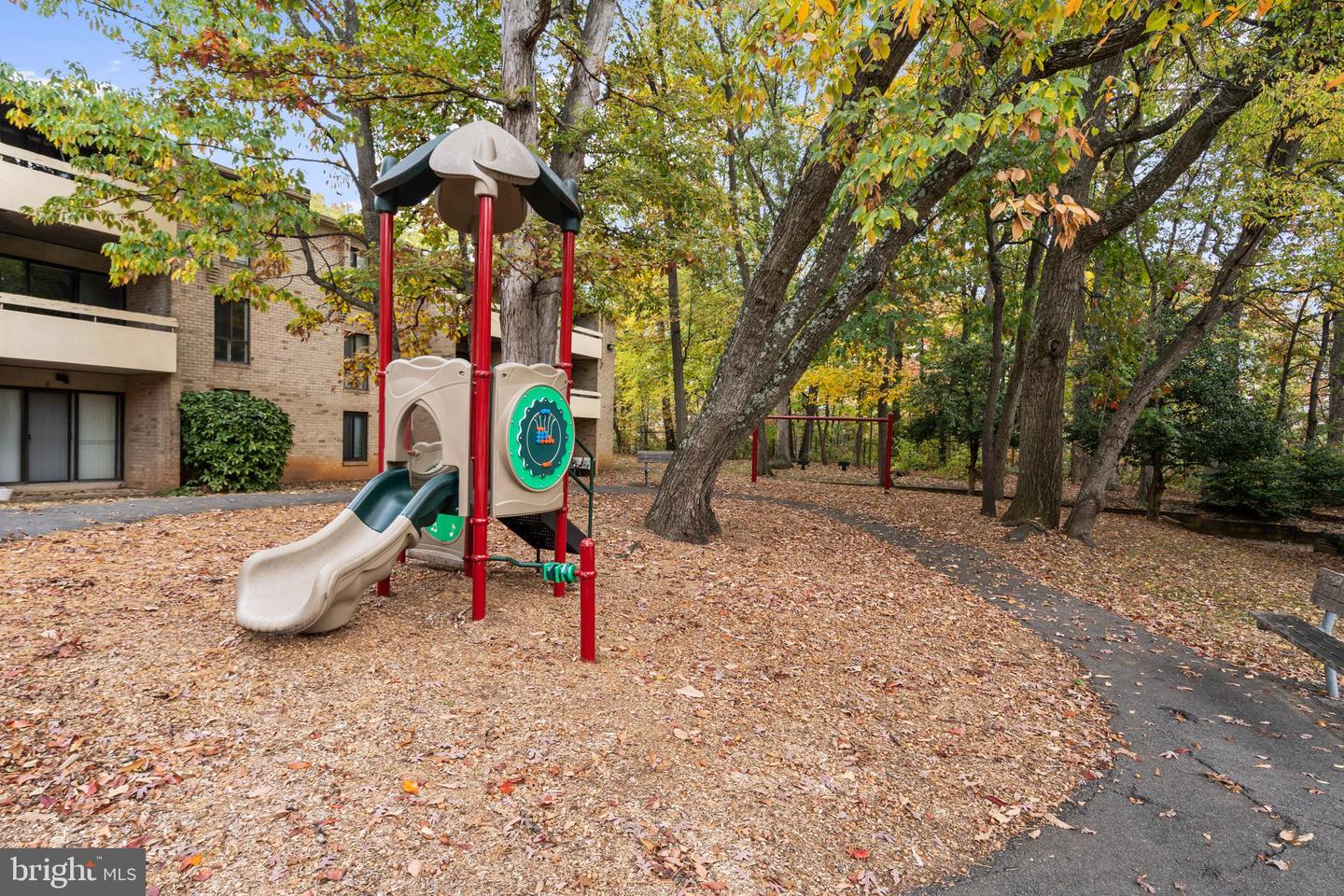 2317 FREETOWN CT #2B, RESTON, Virginia 20191, 2 Bedrooms Bedrooms, 5 Rooms Rooms,1 BathroomBathrooms,Residential,For sale,2317 FREETOWN CT #2B,VAFX2189798 MLS # VAFX2189798 2317 FREETOWN CT #2B, RESTON, Virginia 20191, 2 Bedrooms Bedrooms, 5 Rooms Rooms,1 BathroomBathrooms,Residential,For sale,2317 FREETOWN CT #2B,VAFX2189798 MLS # VAFX2189798