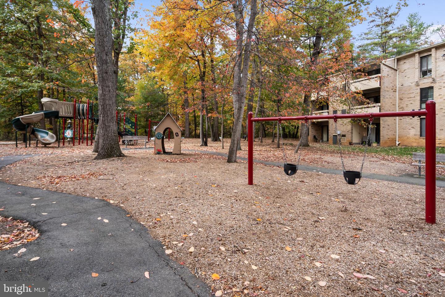 2317 FREETOWN CT #2B, RESTON, Virginia 20191, 2 Bedrooms Bedrooms, 5 Rooms Rooms,1 BathroomBathrooms,Residential,For sale,2317 FREETOWN CT #2B,VAFX2189798 MLS # VAFX2189798 2317 FREETOWN CT #2B, RESTON, Virginia 20191, 2 Bedrooms Bedrooms, 5 Rooms Rooms,1 BathroomBathrooms,Residential,For sale,2317 FREETOWN CT #2B,VAFX2189798 MLS # VAFX2189798