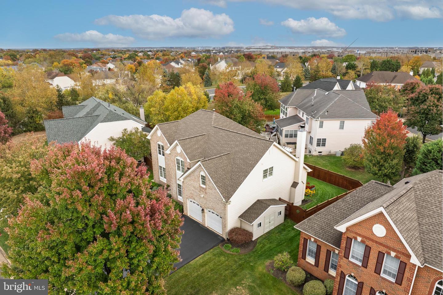 43623 LONDON WAY, ASHBURN, Virginia 20147, 5 Bedrooms Bedrooms, ,4 BathroomsBathrooms,Residential,For sale,43623 LONDON WAY,VALO2095046 MLS # VALO2095046 43623 LONDON WAY, ASHBURN, Virginia 20147, 5 Bedrooms Bedrooms, ,4 BathroomsBathrooms,Residential,For sale,43623 LONDON WAY,VALO2095046 MLS # VALO2095046