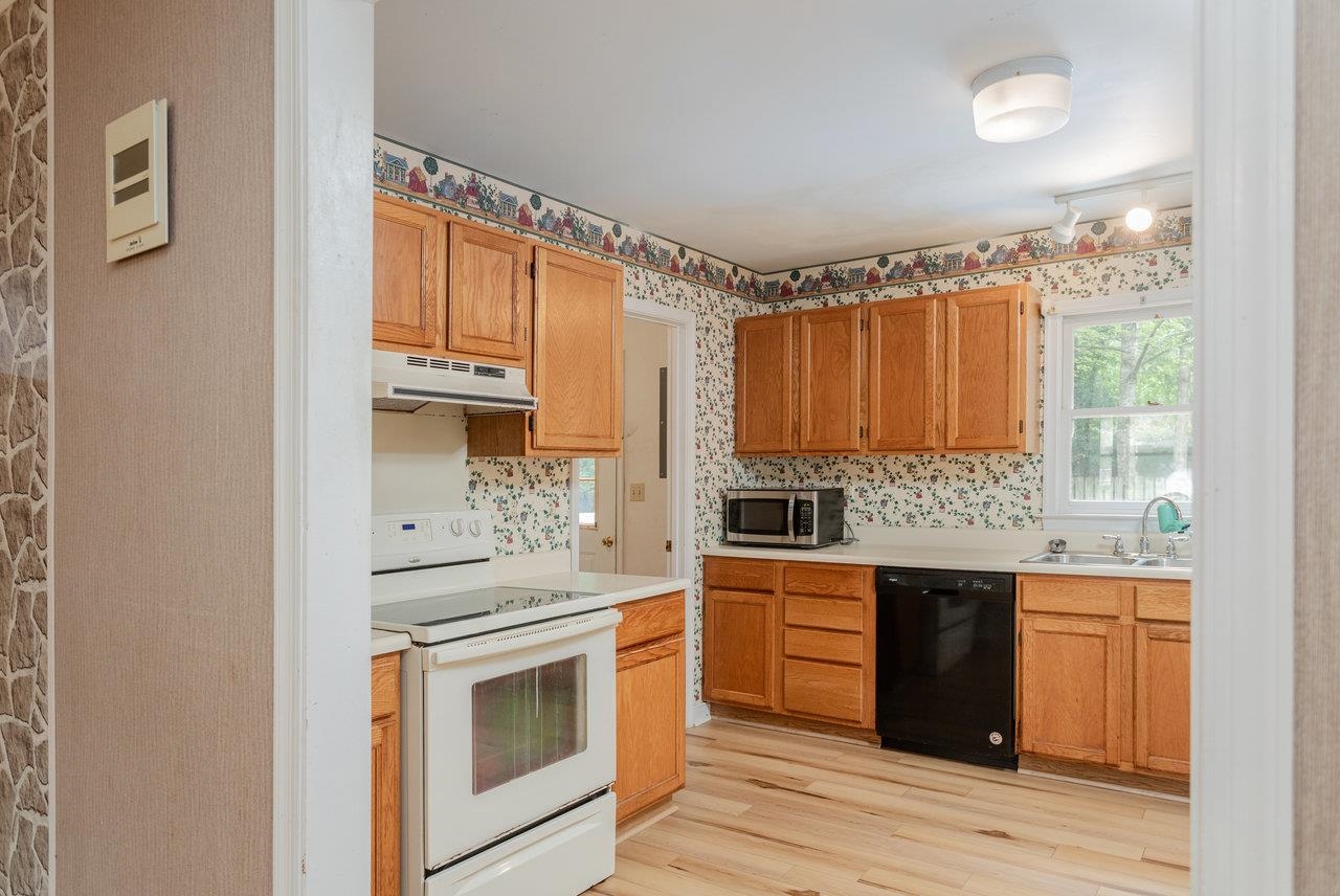 22 LOBLOLLY RD, PALMYRA, Virginia 22963, 3 Bedrooms Bedrooms, ,2 BathroomsBathrooms,Residential,22 LOBLOLLY RD,666827 MLS # 666827 22 LOBLOLLY RD, PALMYRA, Virginia 22963, 3 Bedrooms Bedrooms, ,2 BathroomsBathrooms,Residential,22 LOBLOLLY RD,666827 MLS # 666827