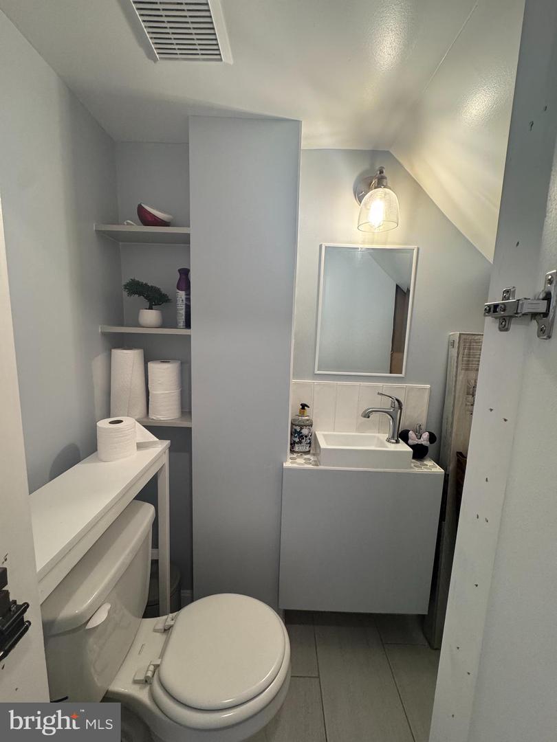 7636 SHELLEY LN, MANASSAS, Virginia 20111, 3 Bedrooms Bedrooms, ,1 BathroomBathrooms,Residential,For sale,7636 SHELLEY LN,VAPW2098882 MLS # VAPW2098882 7636 SHELLEY LN, MANASSAS, Virginia 20111, 3 Bedrooms Bedrooms, ,1 BathroomBathrooms,Residential,For sale,7636 SHELLEY LN,VAPW2098882 MLS # VAPW2098882