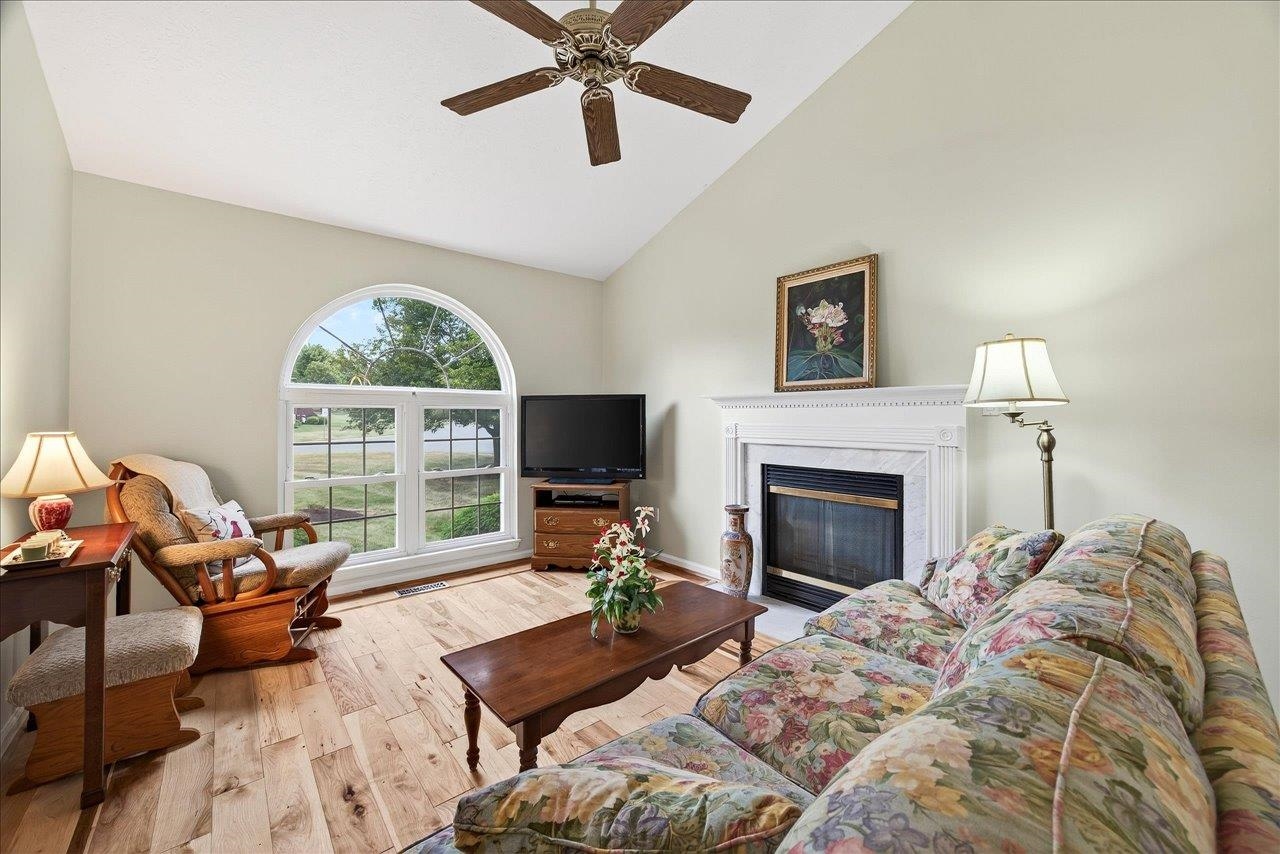 4 ASHLEIGH DR, WAYNESBORO, Virginia 22980, 2 Bedrooms Bedrooms, ,2 BathroomsBathrooms,Residential,4 ASHLEIGH DR,668123 MLS # 668123