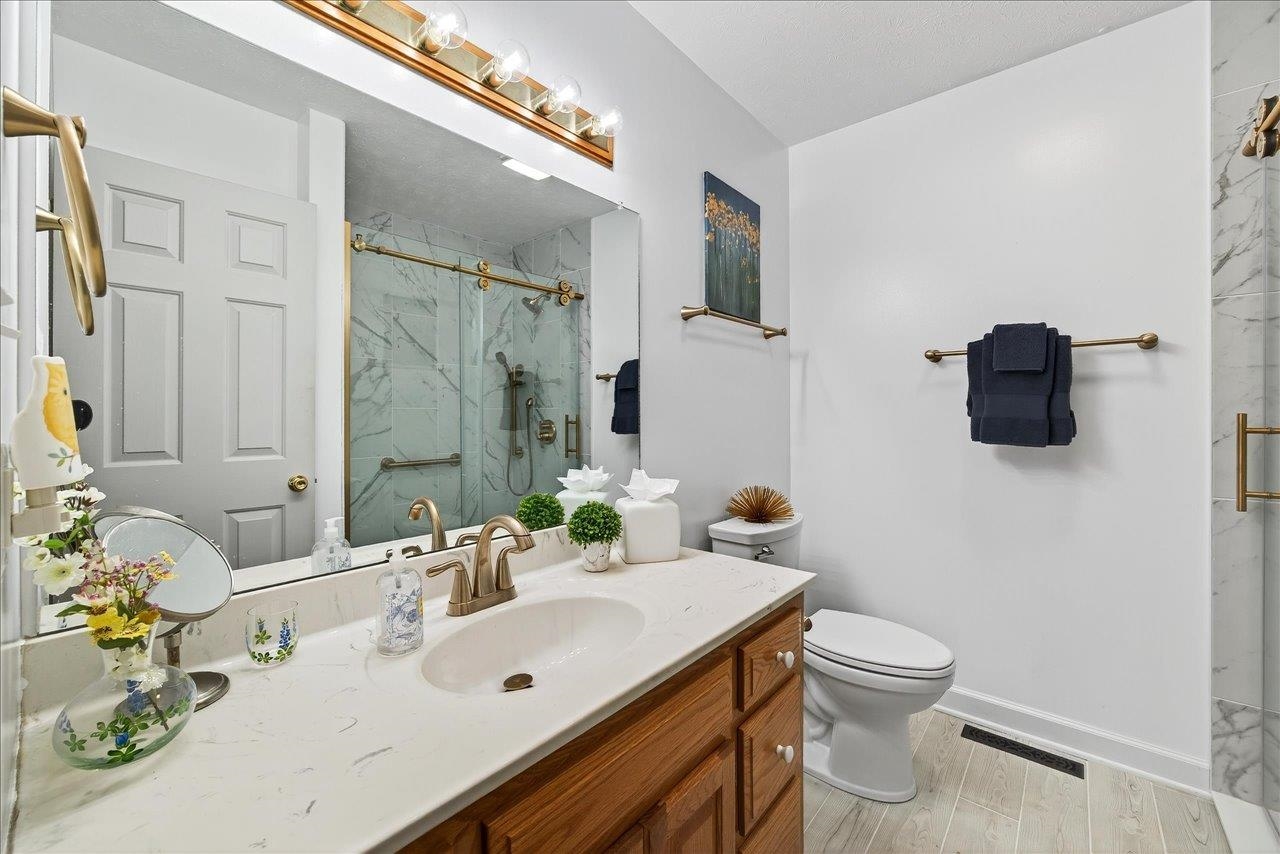 4 ASHLEIGH DR, WAYNESBORO, Virginia 22980, 2 Bedrooms Bedrooms, ,2 BathroomsBathrooms,Residential,4 ASHLEIGH DR,668123 MLS # 668123