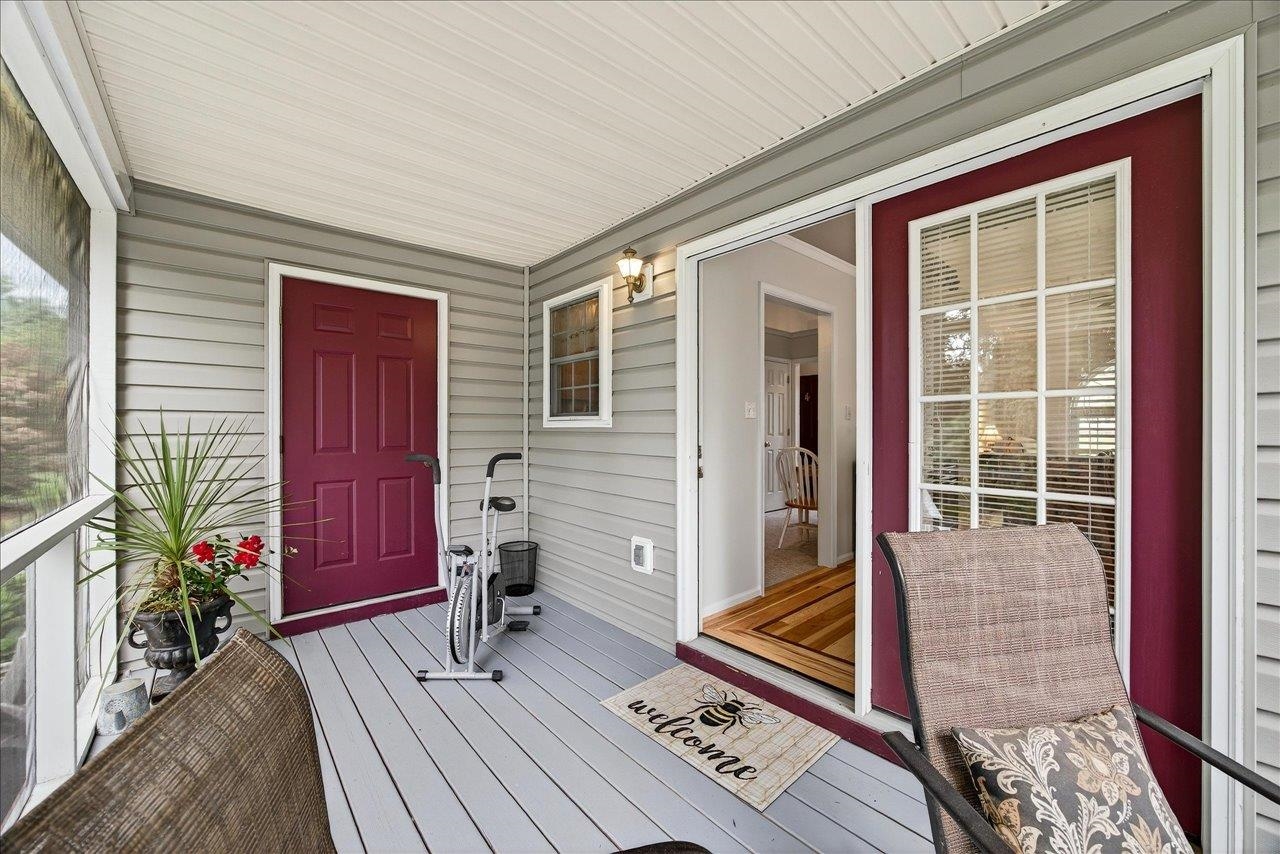 4 ASHLEIGH DR, WAYNESBORO, Virginia 22980, 2 Bedrooms Bedrooms, ,2 BathroomsBathrooms,Residential,4 ASHLEIGH DR,668123 MLS # 668123