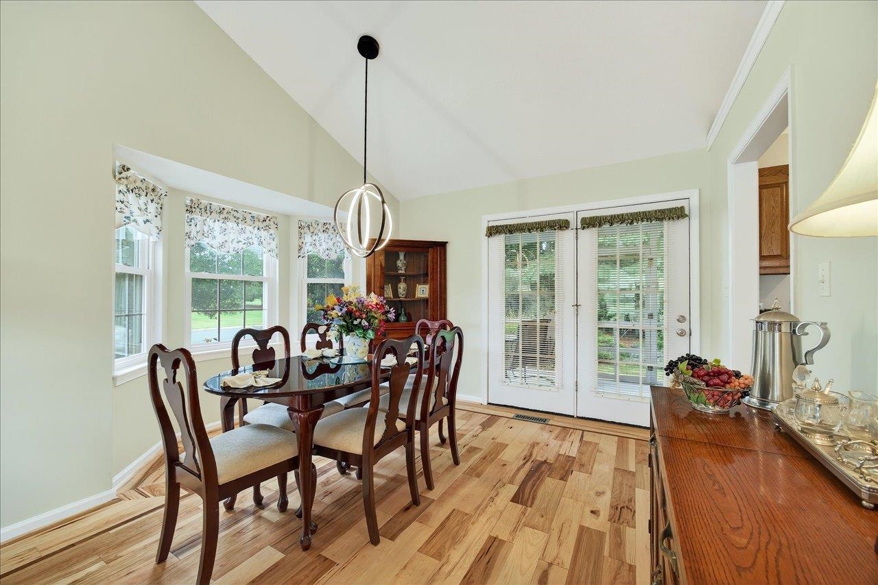 4 ASHLEIGH DR, WAYNESBORO, Virginia 22980, 2 Bedrooms Bedrooms, ,2 BathroomsBathrooms,Residential,4 ASHLEIGH DR,668123 MLS # 668123