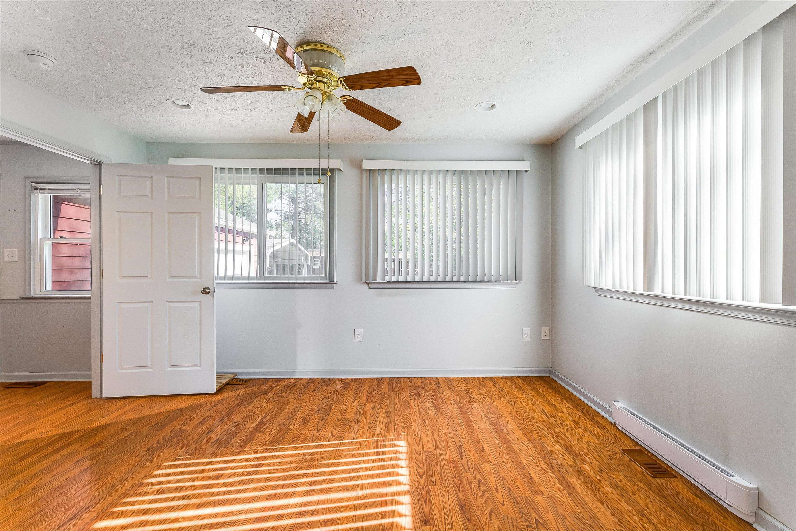 25 RINKER GATE, FORT VALLEY, Virginia 22652, 4 Bedrooms Bedrooms, ,2 BathroomsBathrooms,Residential,25 RINKER GATE,669746 MLS # 669746 25 RINKER GATE, FORT VALLEY, Virginia 22652, 4 Bedrooms Bedrooms, ,2 BathroomsBathrooms,Residential,25 RINKER GATE,669746 MLS # 669746