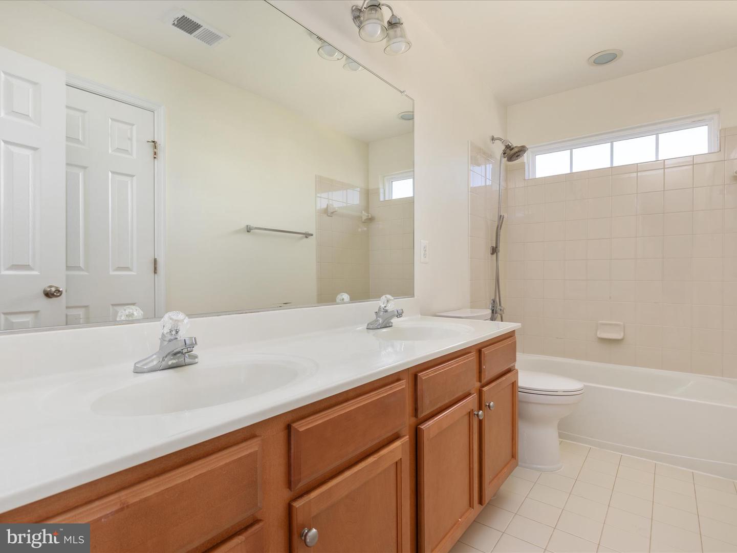 2433 BATTERY HILL CIR, WOODBRIDGE, Virginia 22191, 4 Bedrooms Bedrooms, 8 Rooms Rooms,3 BathroomsBathrooms,Residential,For sale,2433 BATTERY HILL CIR,VAPW2101840 MLS # VAPW2101840 2433 BATTERY HILL CIR, WOODBRIDGE, Virginia 22191, 4 Bedrooms Bedrooms, 8 Rooms Rooms,3 BathroomsBathrooms,Residential,For sale,2433 BATTERY HILL CIR,VAPW2101840 MLS # VAPW2101840