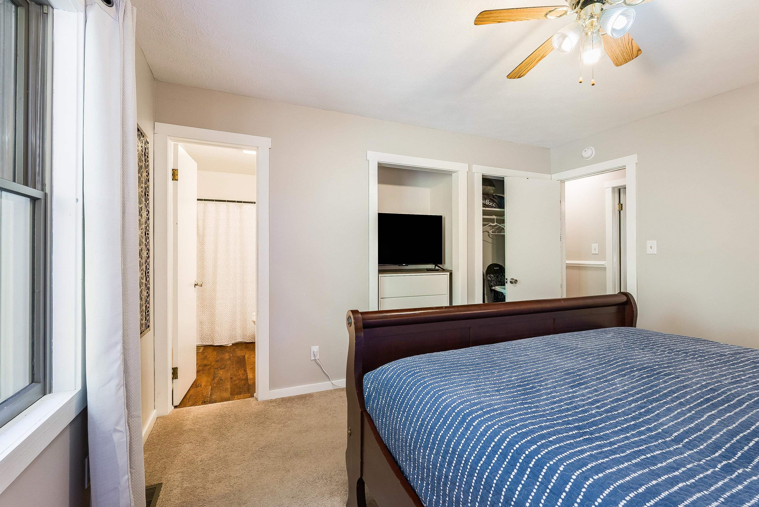 2606 HOPKINS DR, MCGAHEYSVILLE, Virginia 22840, 3 Bedrooms Bedrooms, ,2 BathroomsBathrooms,Residential,2606 Hopkins,2606 HOPKINS DR,670574 MLS # 670574 2606 HOPKINS DR, MCGAHEYSVILLE, Virginia 22840, 3 Bedrooms Bedrooms, ,2 BathroomsBathrooms,Residential,2606 Hopkins,2606 HOPKINS DR,670574 MLS # 670574