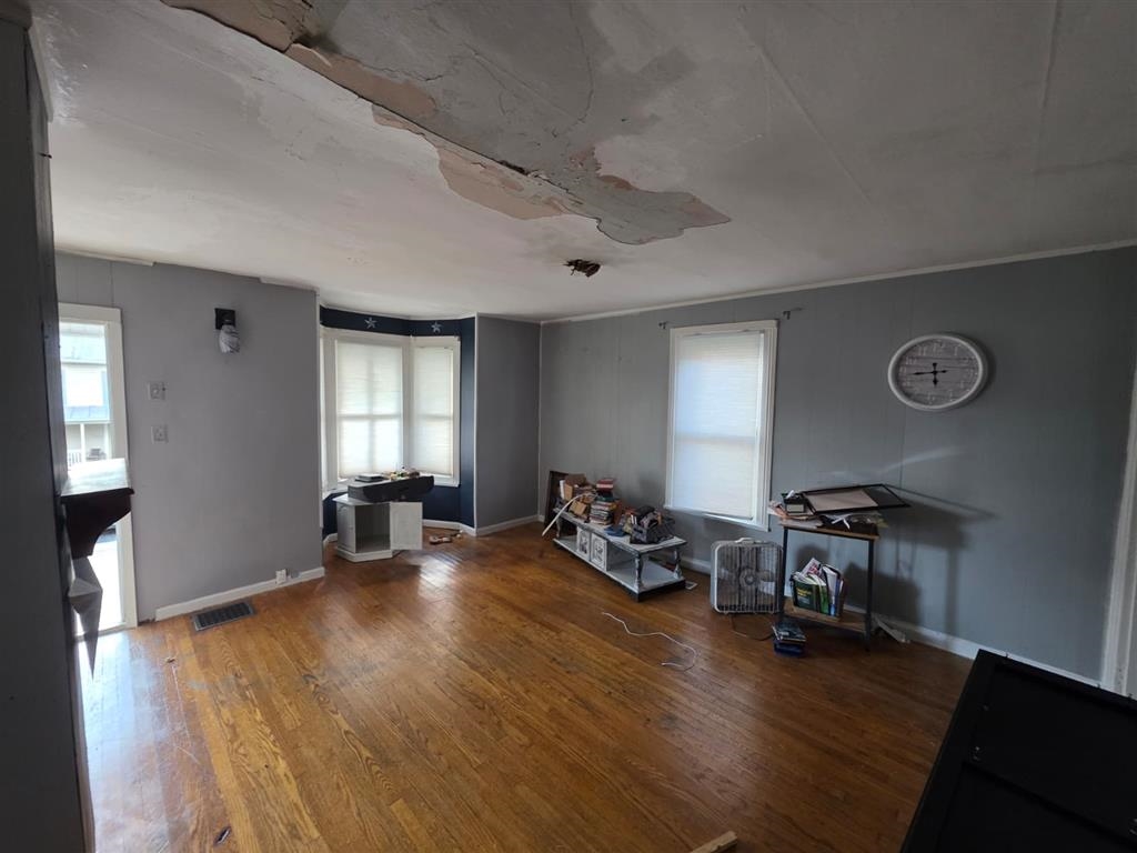 314 3RD ST, SHENANDOAH, Virginia 22849, 3 Bedrooms Bedrooms, ,1 BathroomBathrooms,Residential,314 3RD ST,670578 MLS # 670578