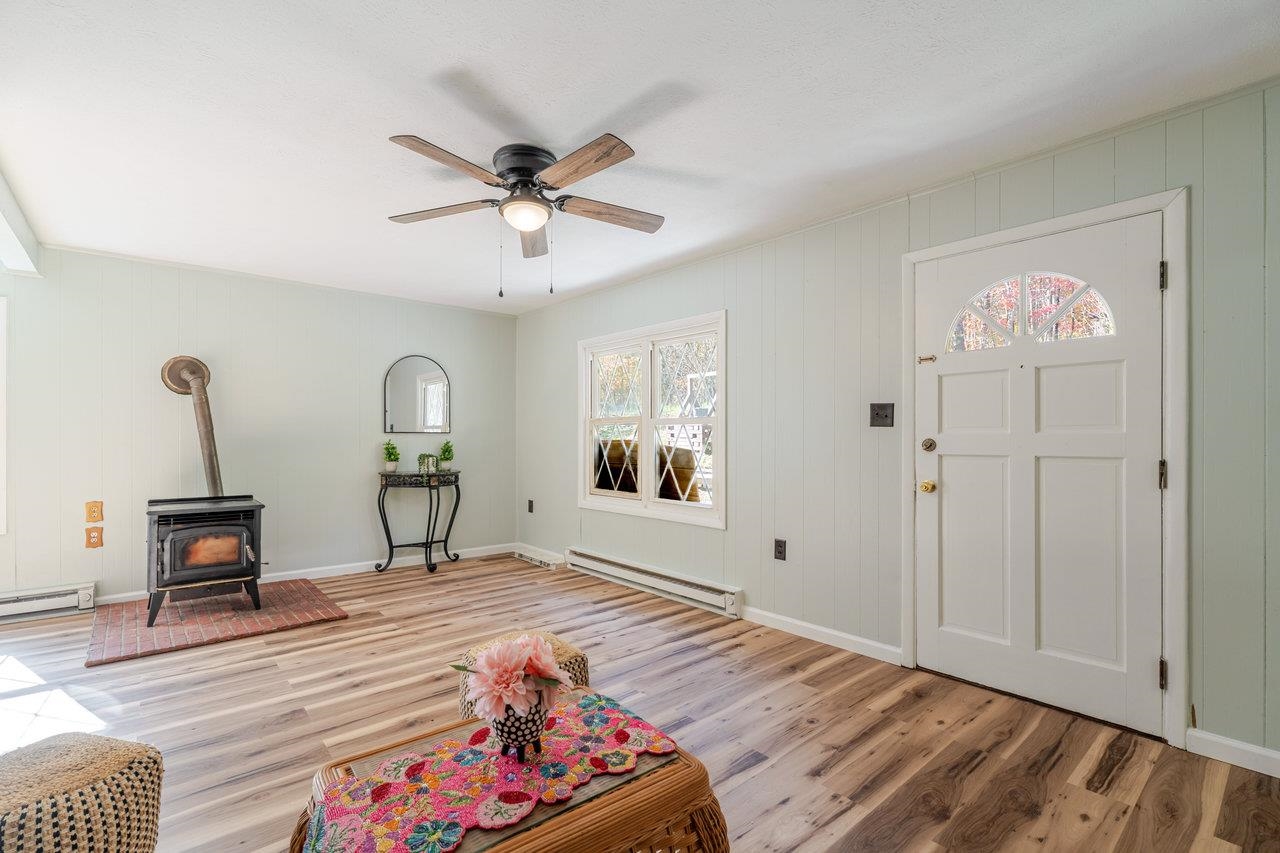 115 RISK RD, NEW MARKET, Virginia 22844, 2 Bedrooms Bedrooms, ,1 BathroomBathrooms,Residential,115 RISK RD,670579 MLS # 670579