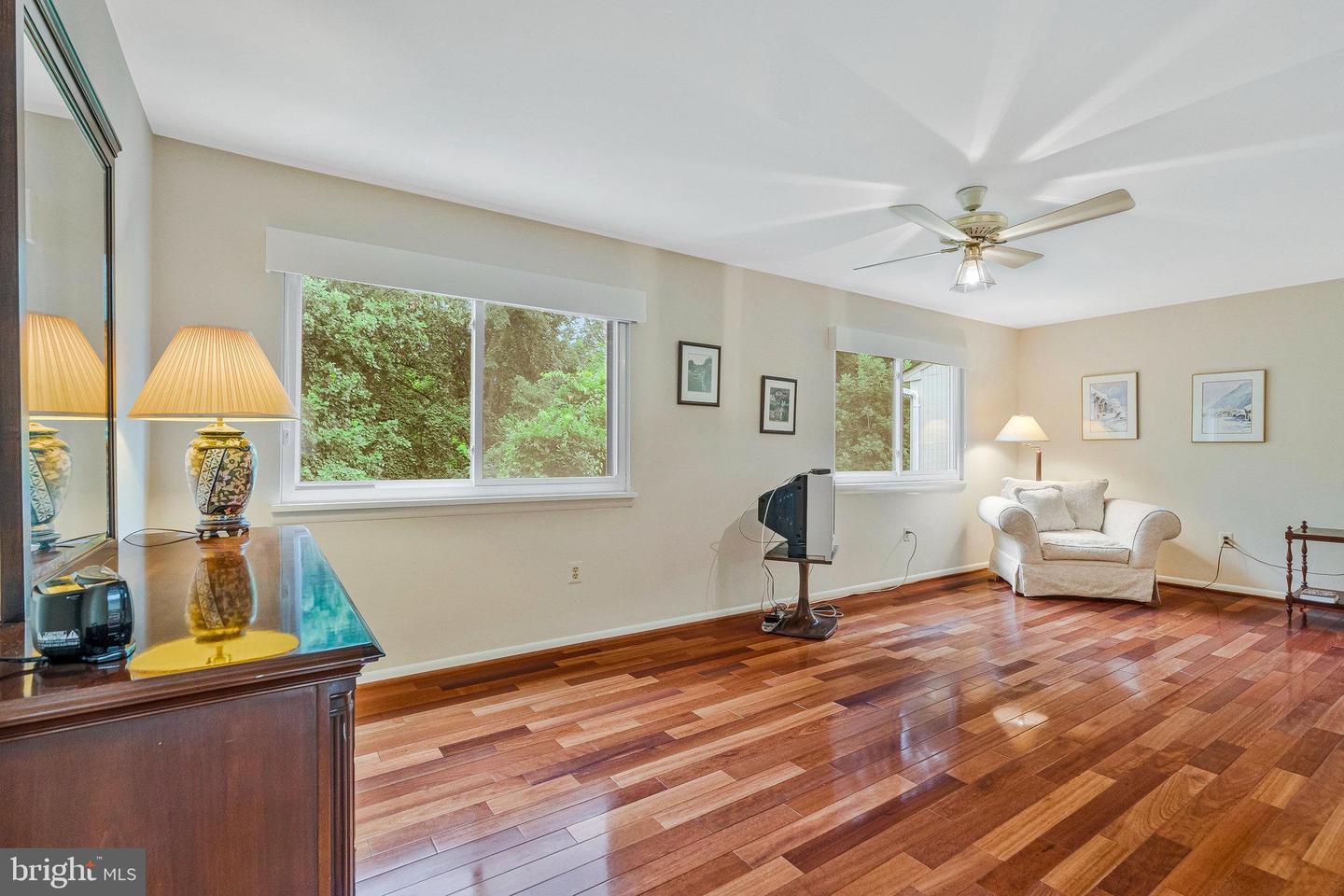 3800 HEMLOCK WAY, FAIRFAX, Virginia 22030, 3 Bedrooms Bedrooms, ,2 BathroomsBathrooms,Residential,For sale,3800 HEMLOCK WAY,VAFC2006880 MLS # VAFC2006880 3800 HEMLOCK WAY, FAIRFAX, Virginia 22030, 3 Bedrooms Bedrooms, ,2 BathroomsBathrooms,Residential,For sale,3800 HEMLOCK WAY,VAFC2006880 MLS # VAFC2006880