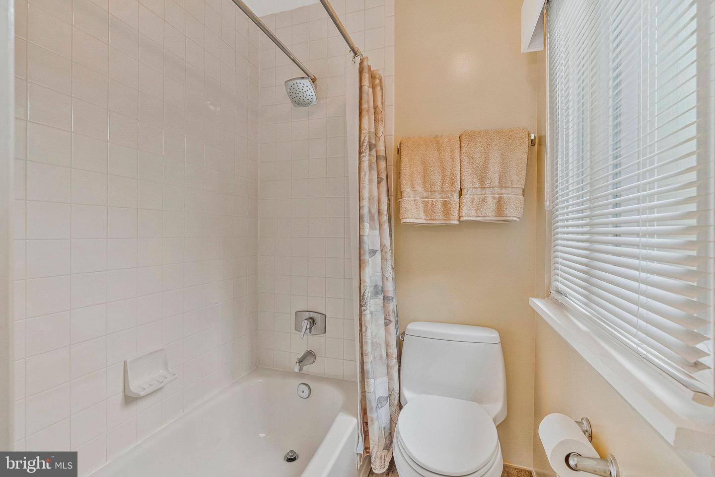 3800 HEMLOCK WAY, FAIRFAX, Virginia 22030, 3 Bedrooms Bedrooms, ,2 BathroomsBathrooms,Residential,For sale,3800 HEMLOCK WAY,VAFC2006880 MLS # VAFC2006880 3800 HEMLOCK WAY, FAIRFAX, Virginia 22030, 3 Bedrooms Bedrooms, ,2 BathroomsBathrooms,Residential,For sale,3800 HEMLOCK WAY,VAFC2006880 MLS # VAFC2006880