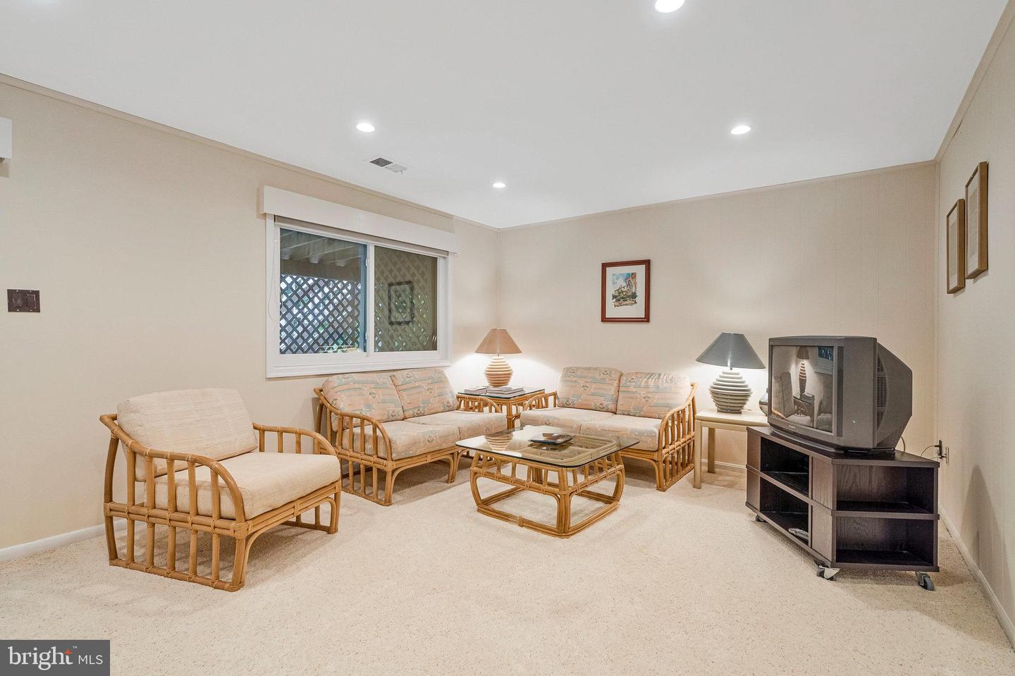 3800 HEMLOCK WAY, FAIRFAX, Virginia 22030, 3 Bedrooms Bedrooms, ,2 BathroomsBathrooms,Residential,For sale,3800 HEMLOCK WAY,VAFC2006880 MLS # VAFC2006880 3800 HEMLOCK WAY, FAIRFAX, Virginia 22030, 3 Bedrooms Bedrooms, ,2 BathroomsBathrooms,Residential,For sale,3800 HEMLOCK WAY,VAFC2006880 MLS # VAFC2006880