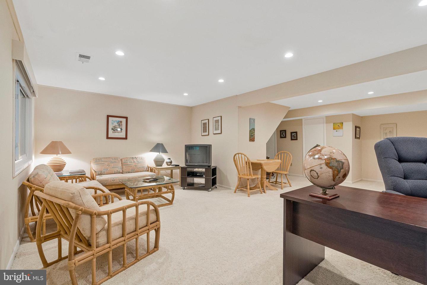 3800 HEMLOCK WAY, FAIRFAX, Virginia 22030, 3 Bedrooms Bedrooms, ,2 BathroomsBathrooms,Residential,For sale,3800 HEMLOCK WAY,VAFC2006880 MLS # VAFC2006880 3800 HEMLOCK WAY, FAIRFAX, Virginia 22030, 3 Bedrooms Bedrooms, ,2 BathroomsBathrooms,Residential,For sale,3800 HEMLOCK WAY,VAFC2006880 MLS # VAFC2006880