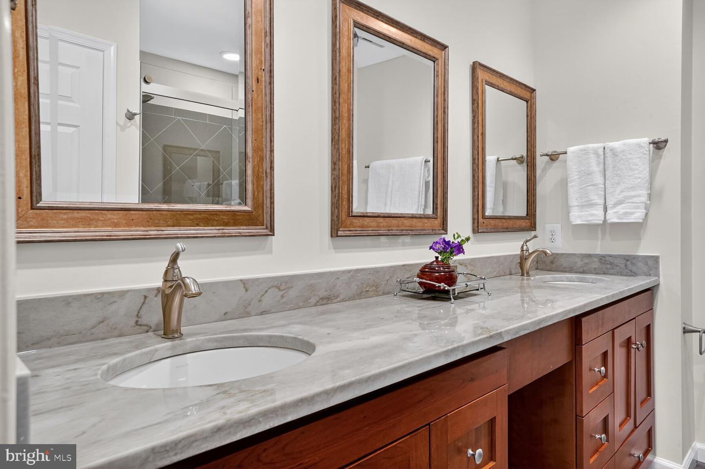 10172 TURNBERRY PL, OAKTON, Virginia 22124, 3 Bedrooms Bedrooms, ,2 BathroomsBathrooms,Residential,For sale,10172 TURNBERRY PL,VAFX2263592 MLS # VAFX2263592 10172 TURNBERRY PL, OAKTON, Virginia 22124, 3 Bedrooms Bedrooms, ,2 BathroomsBathrooms,Residential,For sale,10172 TURNBERRY PL,VAFX2263592 MLS # VAFX2263592