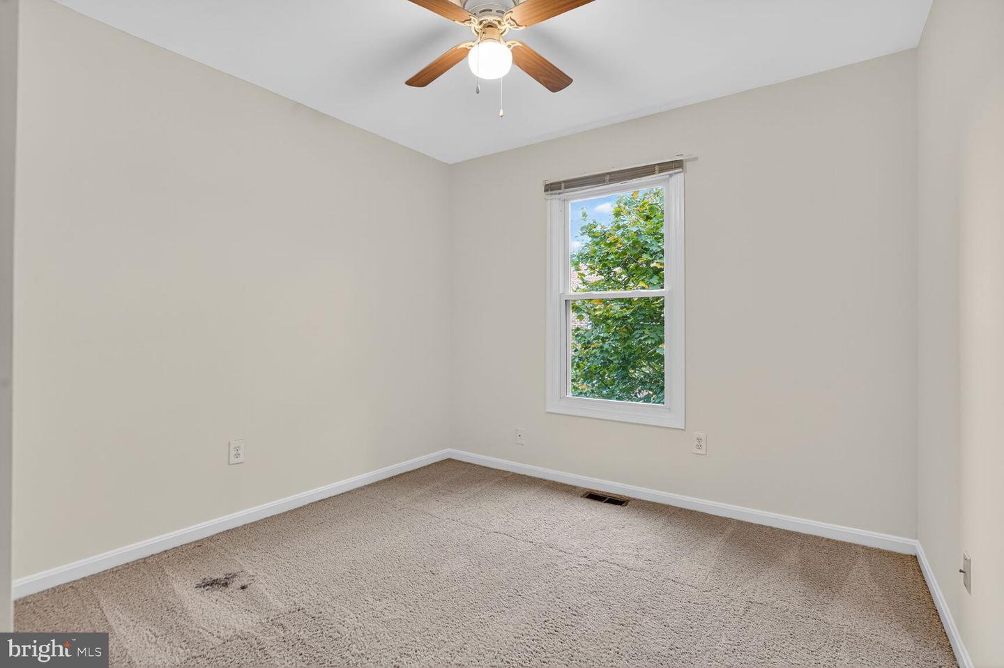 10172 TURNBERRY PL, OAKTON, Virginia 22124, 3 Bedrooms Bedrooms, ,2 BathroomsBathrooms,Residential,For sale,10172 TURNBERRY PL,VAFX2263592 MLS # VAFX2263592 10172 TURNBERRY PL, OAKTON, Virginia 22124, 3 Bedrooms Bedrooms, ,2 BathroomsBathrooms,Residential,For sale,10172 TURNBERRY PL,VAFX2263592 MLS # VAFX2263592