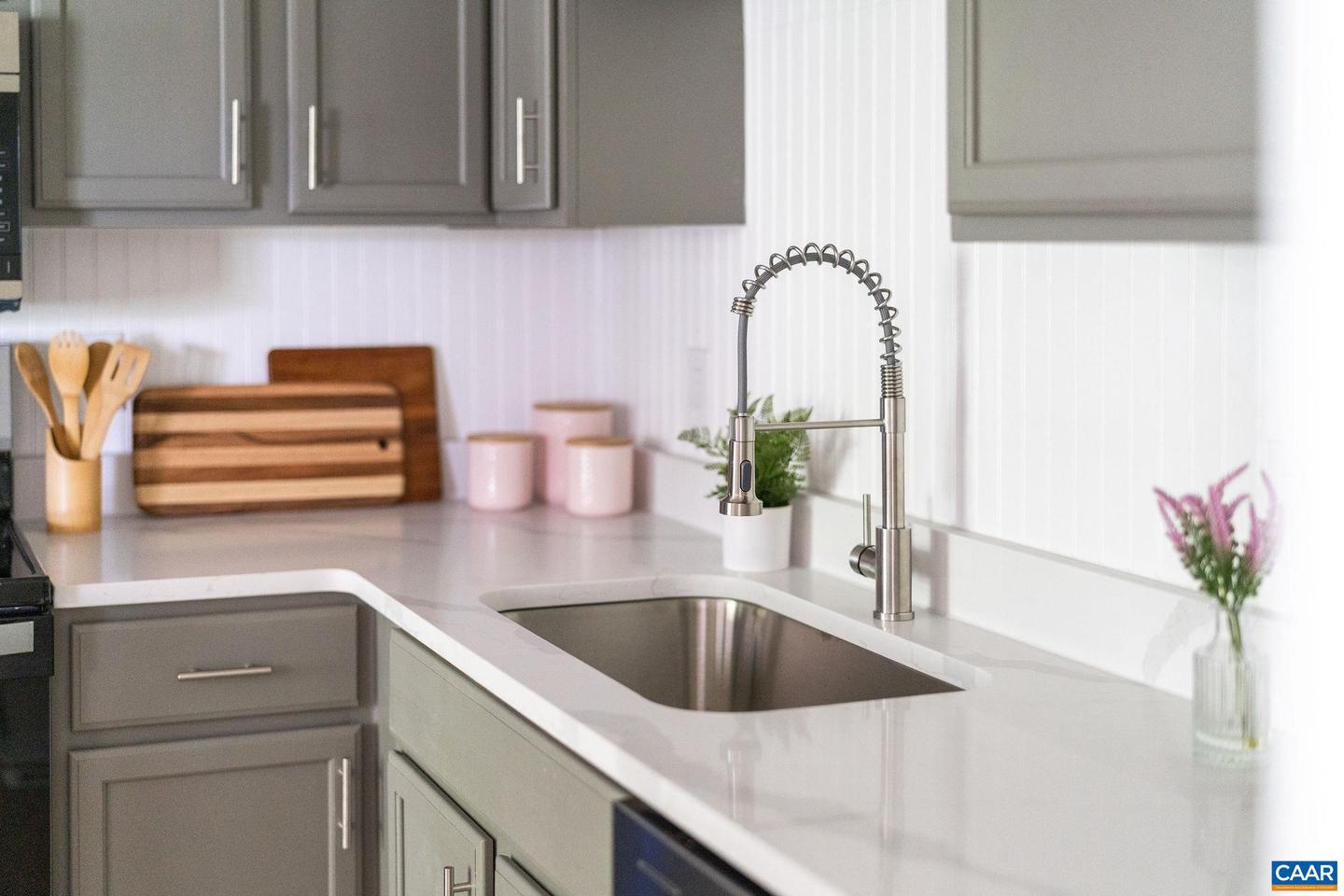 1511 WESTFIELD CT, CHARLOTTESVILLE, Virginia 22901, 3 Bedrooms Bedrooms, ,2 BathroomsBathrooms,Residential,For sale,1511 WESTFIELD CT,668348 MLS # 668348 1511 WESTFIELD CT, CHARLOTTESVILLE, Virginia 22901, 3 Bedrooms Bedrooms, ,2 BathroomsBathrooms,Residential,For sale,1511 WESTFIELD CT,668348 MLS # 668348