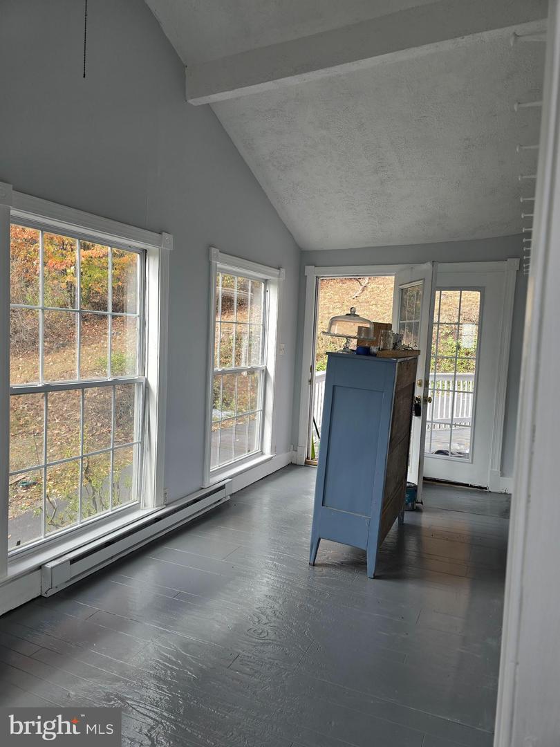 1133 TOMAHAWK TRL TRL, WINCHESTER, Virginia 22602, 3 Bedrooms Bedrooms, 9 Rooms Rooms,2 BathroomsBathrooms,Residential,For sale,1133 TOMAHAWK TRL TRL,VAFV2036660 MLS # VAFV2036660 1133 TOMAHAWK TRL TRL, WINCHESTER, Virginia 22602, 3 Bedrooms Bedrooms, 9 Rooms Rooms,2 BathroomsBathrooms,Residential,For sale,1133 TOMAHAWK TRL TRL,VAFV2036660 MLS # VAFV2036660