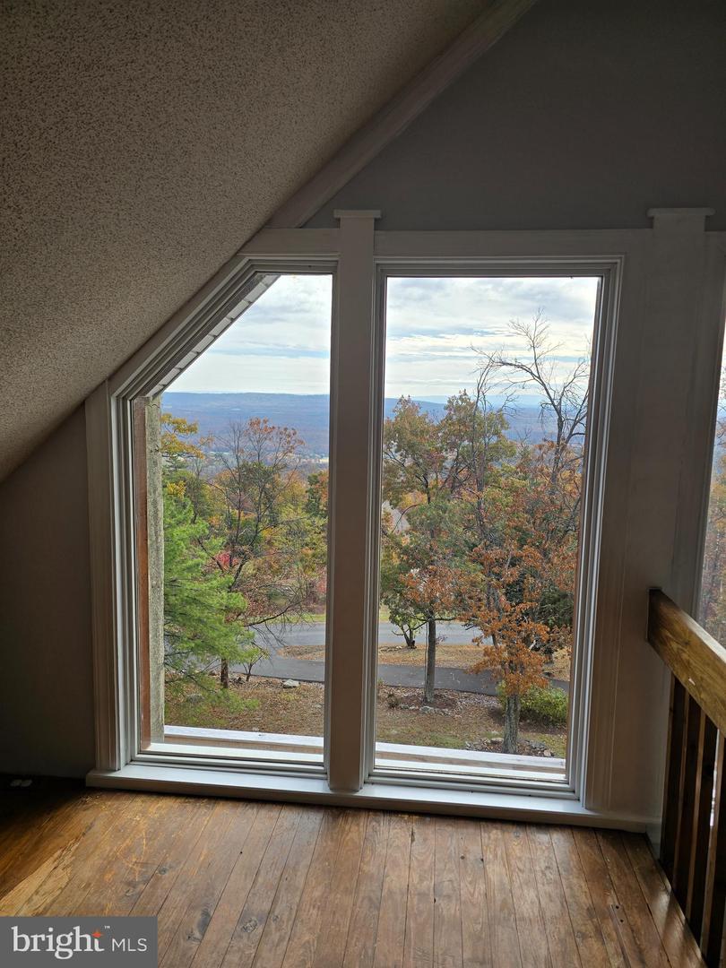 1133 TOMAHAWK TRL TRL, WINCHESTER, Virginia 22602, 3 Bedrooms Bedrooms, 9 Rooms Rooms,2 BathroomsBathrooms,Residential,For sale,1133 TOMAHAWK TRL TRL,VAFV2036660 MLS # VAFV2036660 1133 TOMAHAWK TRL TRL, WINCHESTER, Virginia 22602, 3 Bedrooms Bedrooms, 9 Rooms Rooms,2 BathroomsBathrooms,Residential,For sale,1133 TOMAHAWK TRL TRL,VAFV2036660 MLS # VAFV2036660