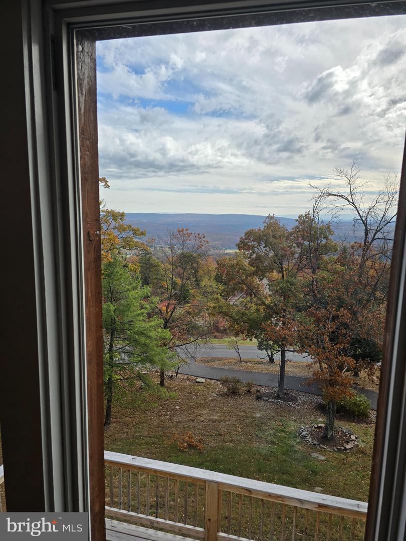 1133 TOMAHAWK TRL TRL, WINCHESTER, Virginia 22602, 3 Bedrooms Bedrooms, 9 Rooms Rooms,2 BathroomsBathrooms,Residential,For sale,1133 TOMAHAWK TRL TRL,VAFV2036660 MLS # VAFV2036660 1133 TOMAHAWK TRL TRL, WINCHESTER, Virginia 22602, 3 Bedrooms Bedrooms, 9 Rooms Rooms,2 BathroomsBathrooms,Residential,For sale,1133 TOMAHAWK TRL TRL,VAFV2036660 MLS # VAFV2036660