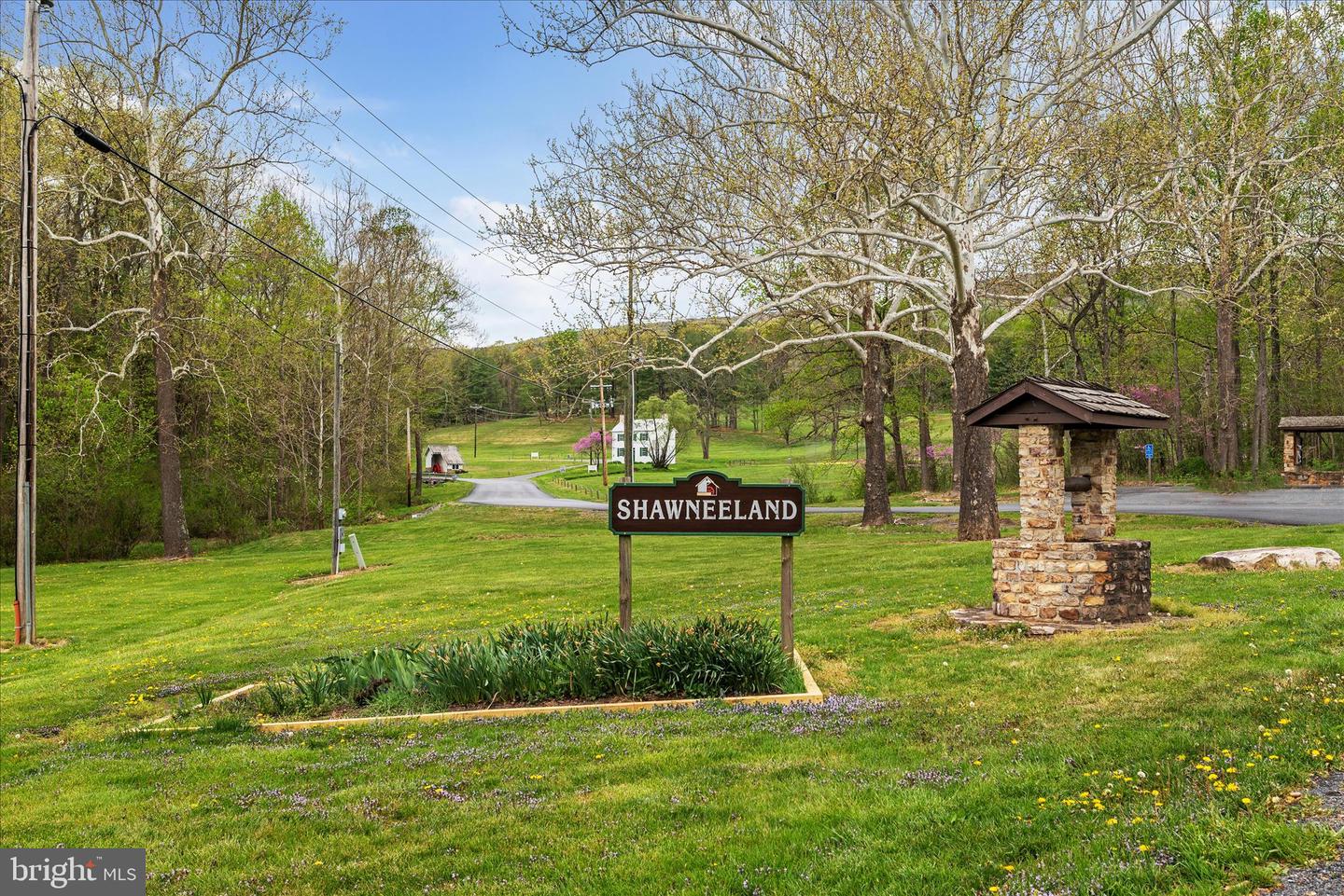 1133 TOMAHAWK TRL TRL, WINCHESTER, Virginia 22602, 3 Bedrooms Bedrooms, 9 Rooms Rooms,2 BathroomsBathrooms,Residential,For sale,1133 TOMAHAWK TRL TRL,VAFV2036660 MLS # VAFV2036660 1133 TOMAHAWK TRL TRL, WINCHESTER, Virginia 22602, 3 Bedrooms Bedrooms, 9 Rooms Rooms,2 BathroomsBathrooms,Residential,For sale,1133 TOMAHAWK TRL TRL,VAFV2036660 MLS # VAFV2036660