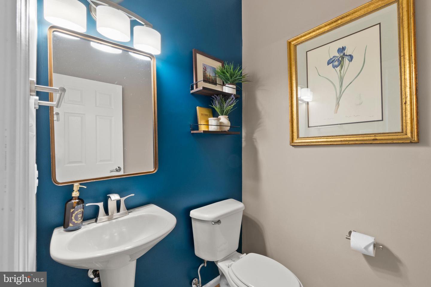 5255 MORNING MIST LN, ALEXANDRIA, Virginia 22312, 3 Bedrooms Bedrooms, ,3 BathroomsBathrooms,Residential,For sale,5255 MORNING MIST LN,VAFX2267698 MLS # VAFX2267698