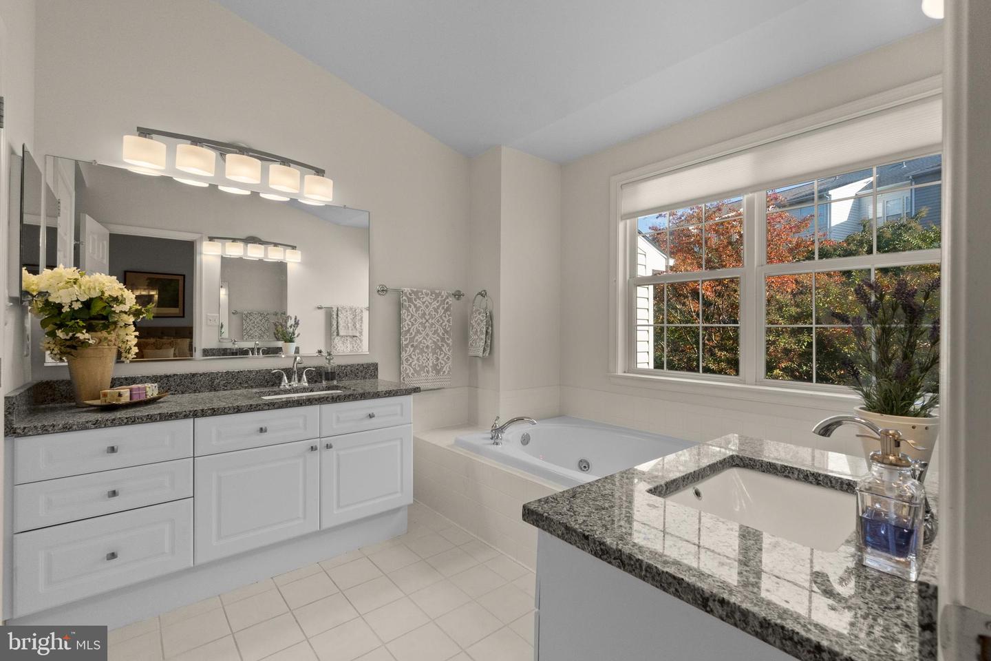 5255 MORNING MIST LN, ALEXANDRIA, Virginia 22312, 3 Bedrooms Bedrooms, ,3 BathroomsBathrooms,Residential,For sale,5255 MORNING MIST LN,VAFX2267698 MLS # VAFX2267698