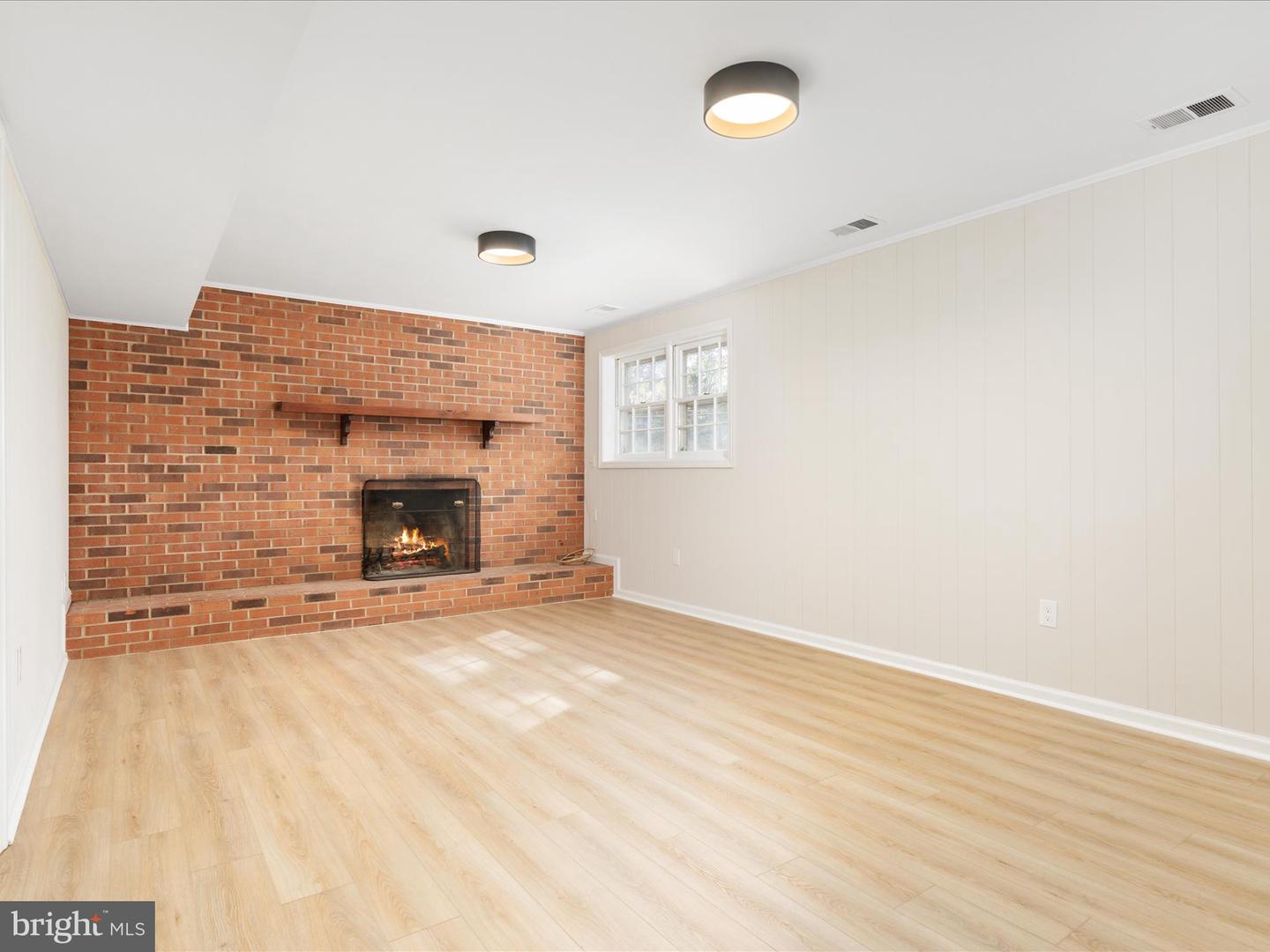 417 OLD WATERFORD RD NW, LEESBURG, Virginia 20176, 6 Bedrooms Bedrooms, ,3 BathroomsBathrooms,Residential,For sale,417 OLD WATERFORD RD NW,VALO2107304 MLS # VALO2107304