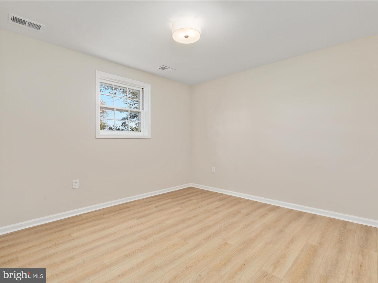 417 OLD WATERFORD RD NW, LEESBURG, Virginia 20176, 6 Bedrooms Bedrooms, ,3 BathroomsBathrooms,Residential,For sale,417 OLD WATERFORD RD NW,VALO2107304 MLS # VALO2107304