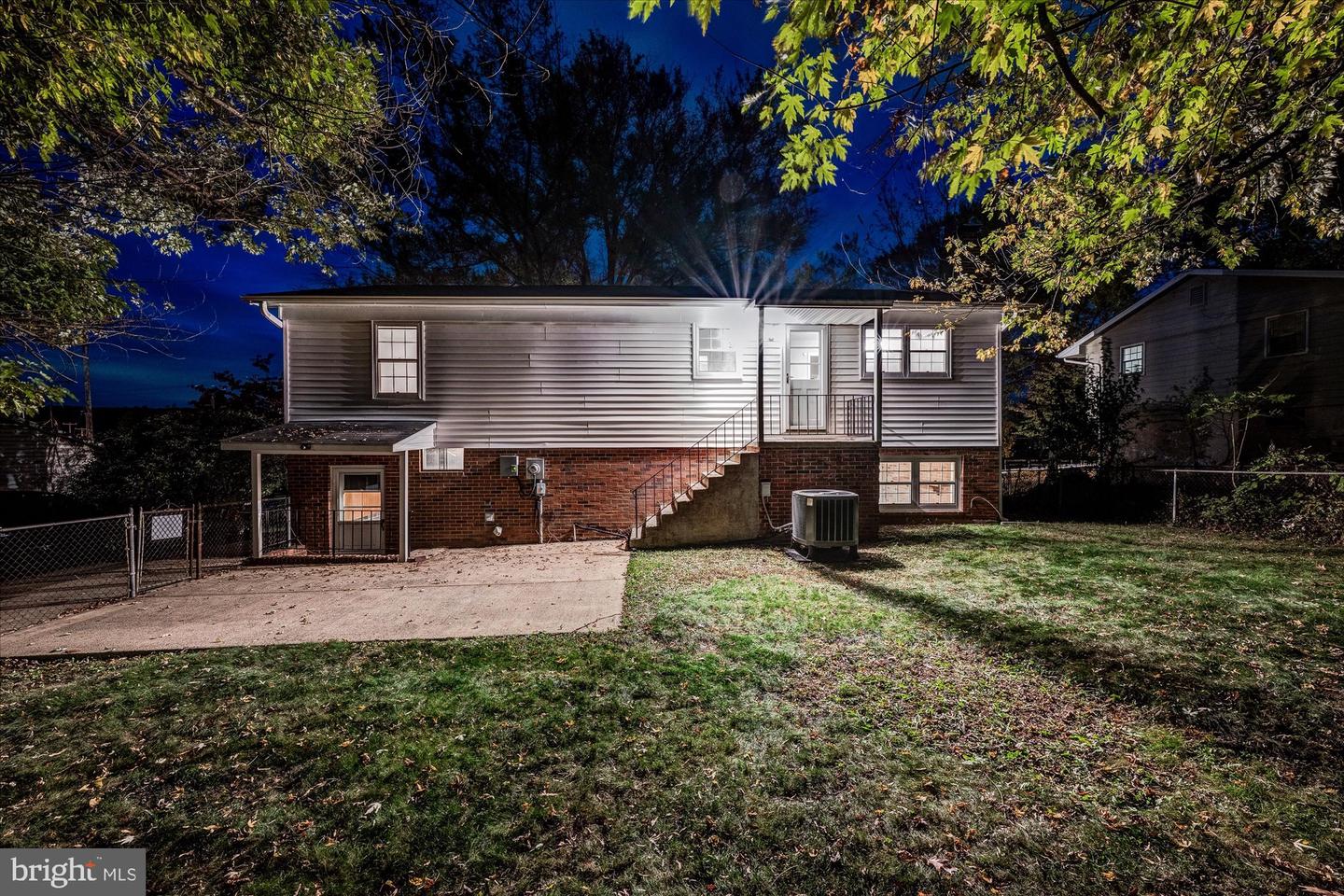 417 OLD WATERFORD RD NW, LEESBURG, Virginia 20176, 6 Bedrooms Bedrooms, ,3 BathroomsBathrooms,Residential,For sale,417 OLD WATERFORD RD NW,VALO2107304 MLS # VALO2107304