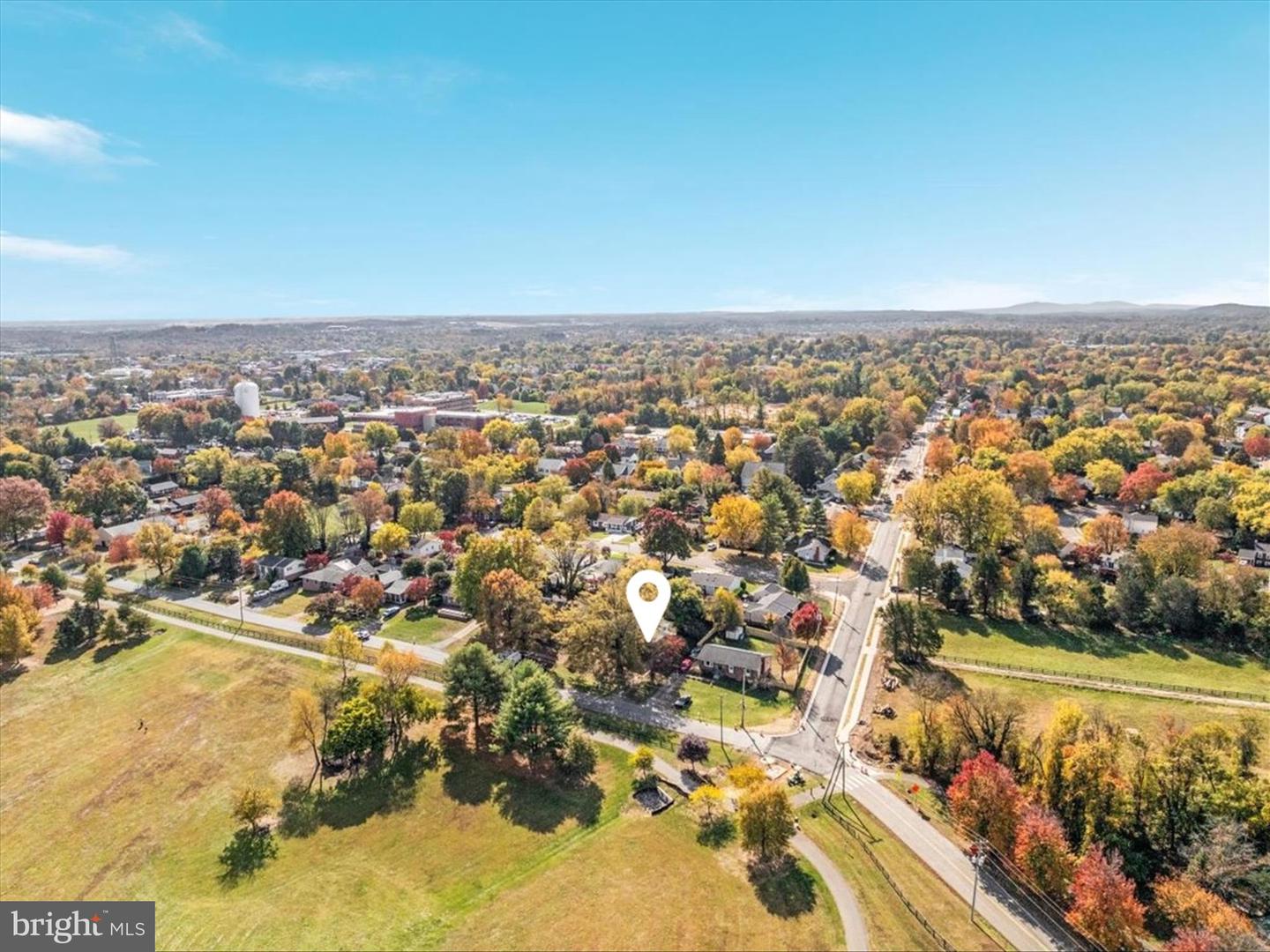 417 OLD WATERFORD RD NW, LEESBURG, Virginia 20176, 6 Bedrooms Bedrooms, ,3 BathroomsBathrooms,Residential,For sale,417 OLD WATERFORD RD NW,VALO2107304 MLS # VALO2107304