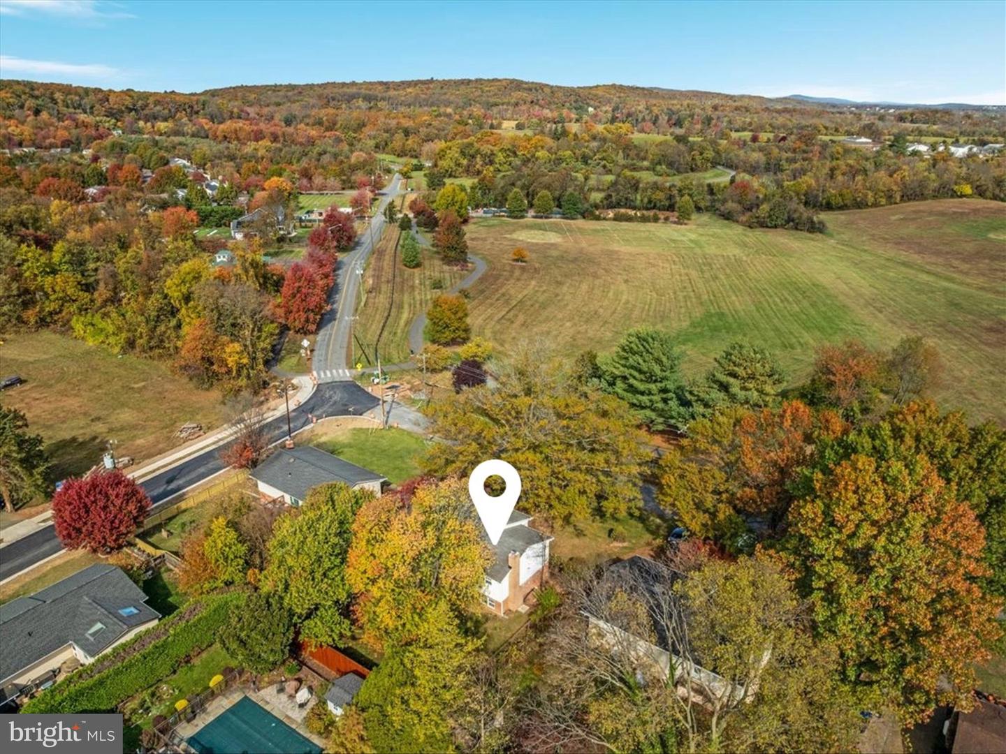 417 OLD WATERFORD RD NW, LEESBURG, Virginia 20176, 6 Bedrooms Bedrooms, ,3 BathroomsBathrooms,Residential,For sale,417 OLD WATERFORD RD NW,VALO2107304 MLS # VALO2107304