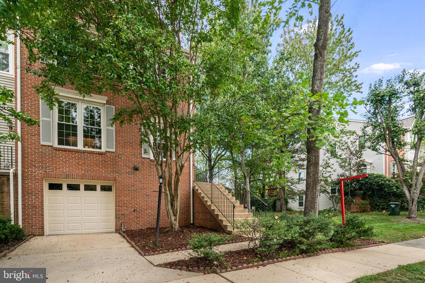 6342 FRANCONIA COMMONS DR, ALEXANDRIA, Virginia 22310, 3 Bedrooms Bedrooms, ,3 BathroomsBathrooms,Residential,For sale,6342 FRANCONIA COMMONS DR,VAFX2268584 MLS # VAFX2268584 6342 FRANCONIA COMMONS DR, ALEXANDRIA, Virginia 22310, 3 Bedrooms Bedrooms, ,3 BathroomsBathrooms,Residential,For sale,6342 FRANCONIA COMMONS DR,VAFX2268584 MLS # VAFX2268584