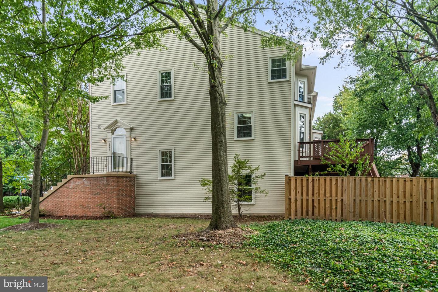 6342 FRANCONIA COMMONS DR, ALEXANDRIA, Virginia 22310, 3 Bedrooms Bedrooms, ,3 BathroomsBathrooms,Residential,For sale,6342 FRANCONIA COMMONS DR,VAFX2268584 MLS # VAFX2268584 6342 FRANCONIA COMMONS DR, ALEXANDRIA, Virginia 22310, 3 Bedrooms Bedrooms, ,3 BathroomsBathrooms,Residential,For sale,6342 FRANCONIA COMMONS DR,VAFX2268584 MLS # VAFX2268584