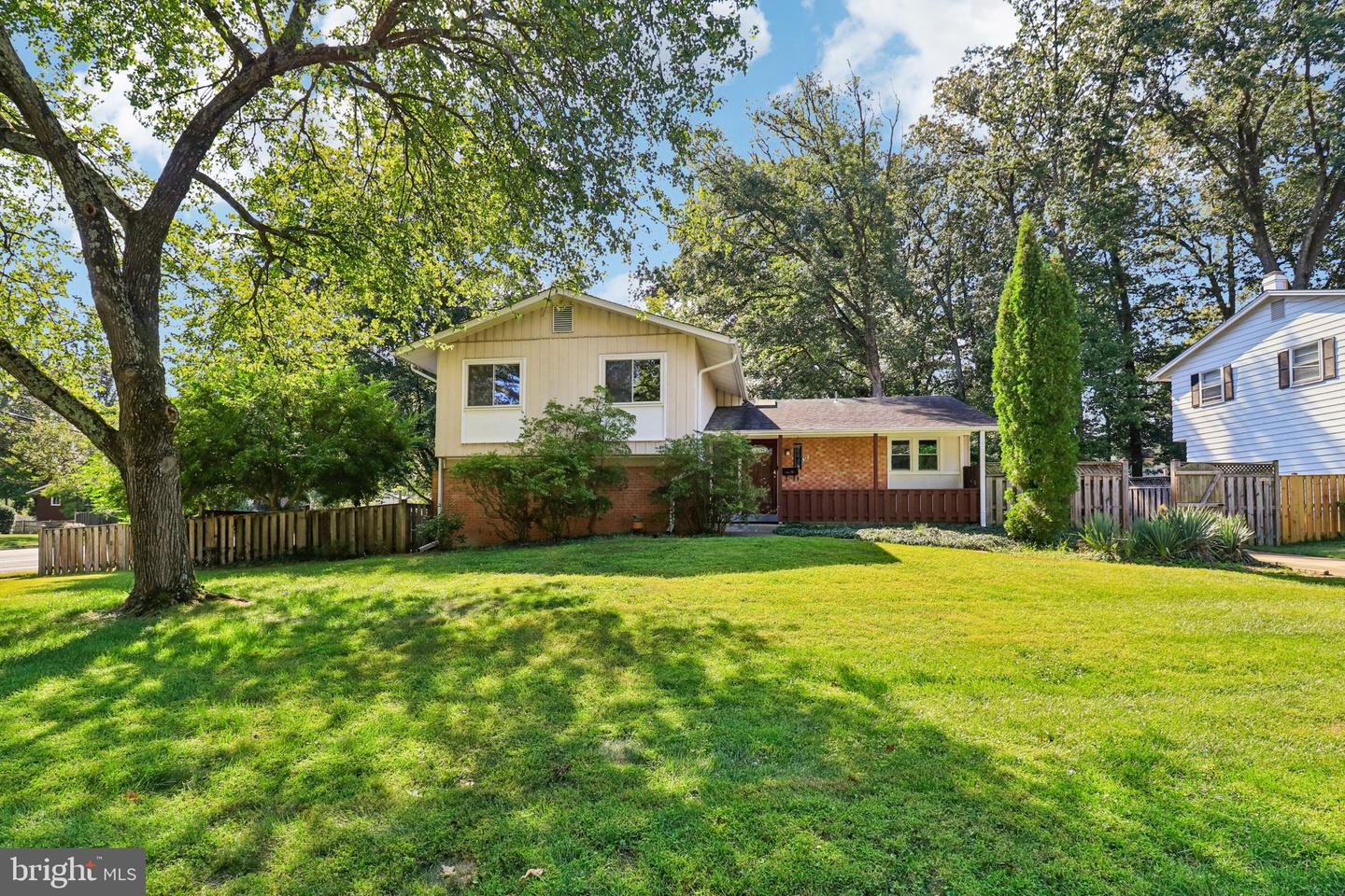 2638 BOWLING GREEN DR, VIENNA, Virginia 22180, 4 Bedrooms Bedrooms, ,2 BathroomsBathrooms,Residential,For sale,2638 BOWLING GREEN DR,VAFX2268866 MLS # VAFX2268866