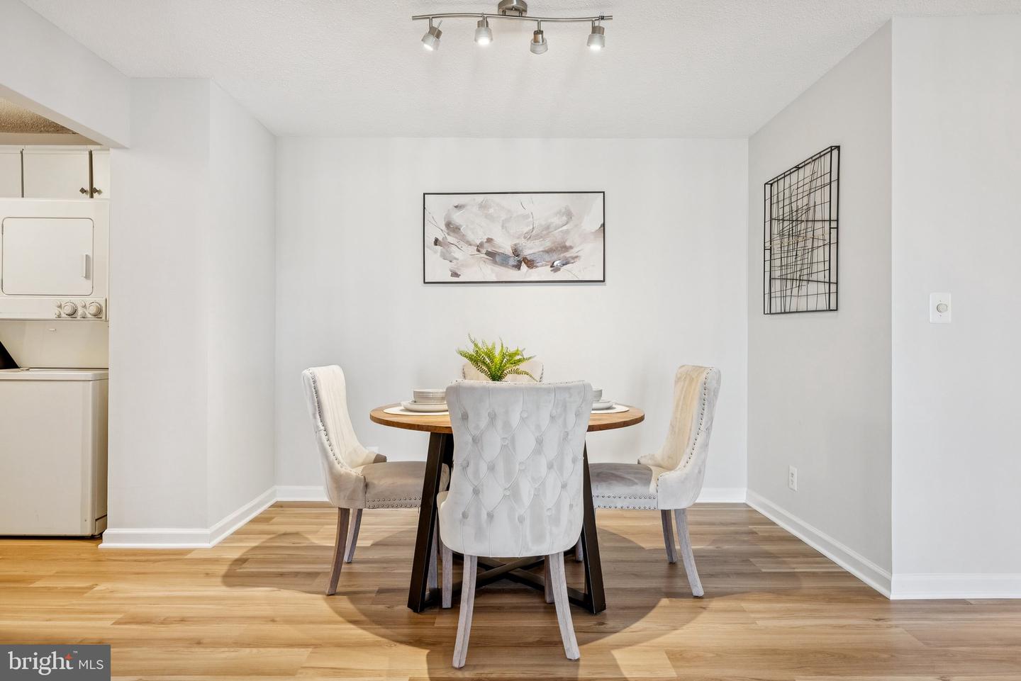 900 N STAFFORD ST #915, ARLINGTON, Virginia 22203, 2 Bedrooms Bedrooms, ,2 BathroomsBathrooms,Residential,For sale,900 N STAFFORD ST #915,VAAR2064150 MLS # VAAR2064150 900 N STAFFORD ST #915, ARLINGTON, Virginia 22203, 2 Bedrooms Bedrooms, ,2 BathroomsBathrooms,Residential,For sale,900 N STAFFORD ST #915,VAAR2064150 MLS # VAAR2064150