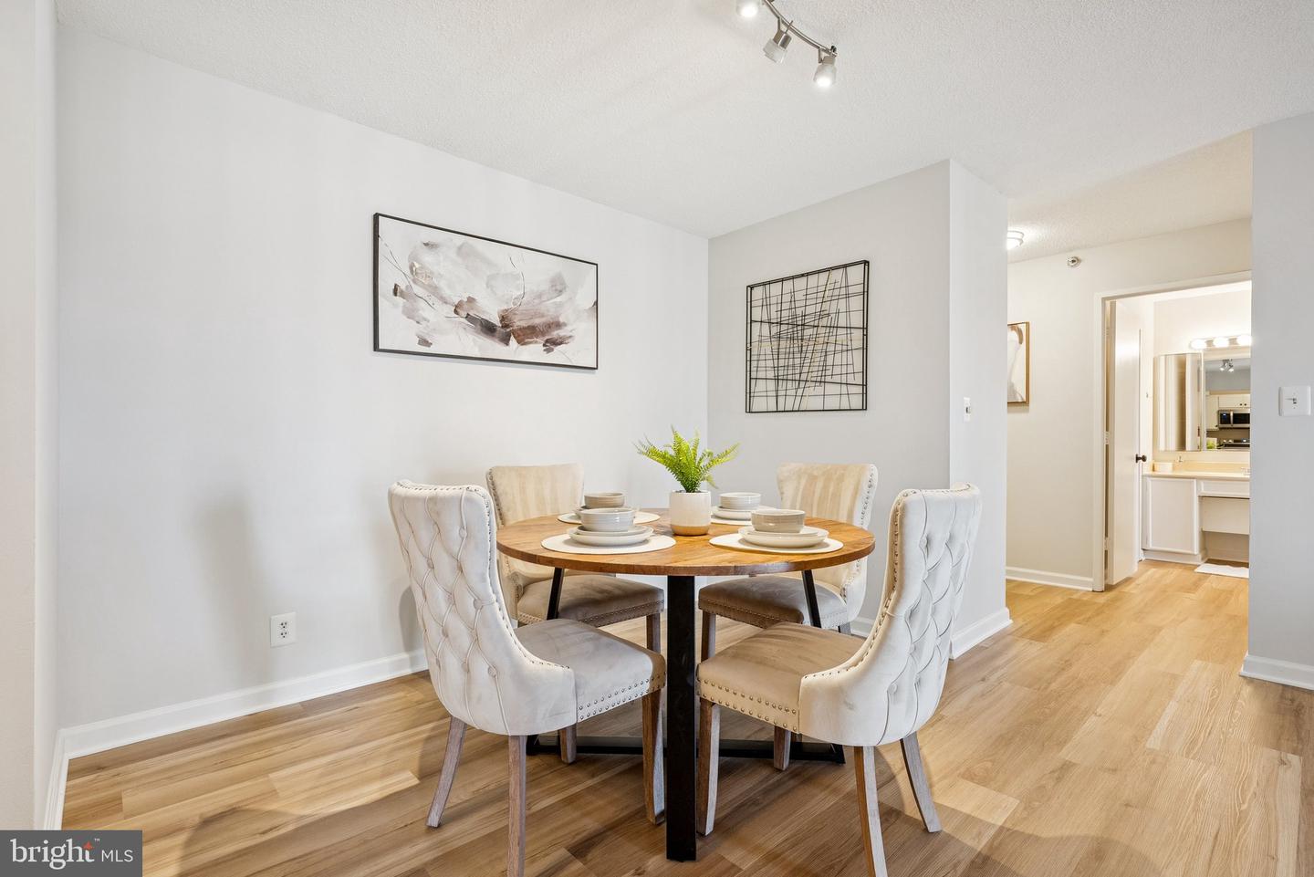 900 N STAFFORD ST #915, ARLINGTON, Virginia 22203, 2 Bedrooms Bedrooms, ,2 BathroomsBathrooms,Residential,For sale,900 N STAFFORD ST #915,VAAR2064150 MLS # VAAR2064150 900 N STAFFORD ST #915, ARLINGTON, Virginia 22203, 2 Bedrooms Bedrooms, ,2 BathroomsBathrooms,Residential,For sale,900 N STAFFORD ST #915,VAAR2064150 MLS # VAAR2064150