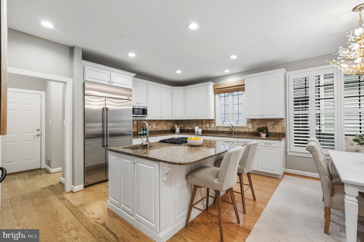 10087 DANIELS RUN WAY, FAIRFAX, Virginia 22030, 4 Bedrooms Bedrooms, ,3 BathroomsBathrooms,Residential,For sale,10087 DANIELS RUN WAY,VAFC2007094 MLS # VAFC2007094