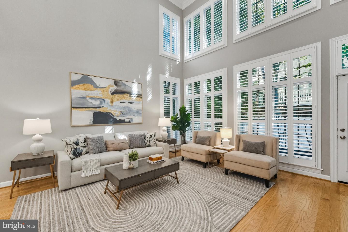 10087 DANIELS RUN WAY, FAIRFAX, Virginia 22030, 4 Bedrooms Bedrooms, ,3 BathroomsBathrooms,Residential,For sale,10087 DANIELS RUN WAY,VAFC2007094 MLS # VAFC2007094