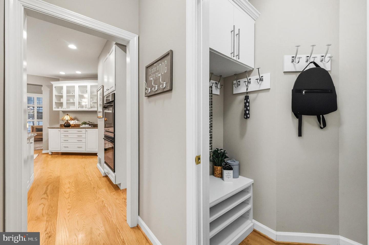 10087 DANIELS RUN WAY, FAIRFAX, Virginia 22030, 4 Bedrooms Bedrooms, ,3 BathroomsBathrooms,Residential,For sale,10087 DANIELS RUN WAY,VAFC2007094 MLS # VAFC2007094