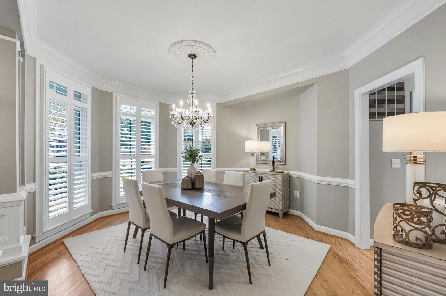 10087 DANIELS RUN WAY, FAIRFAX, Virginia 22030, 4 Bedrooms Bedrooms, ,3 BathroomsBathrooms,Residential,For sale,10087 DANIELS RUN WAY,VAFC2007094 MLS # VAFC2007094