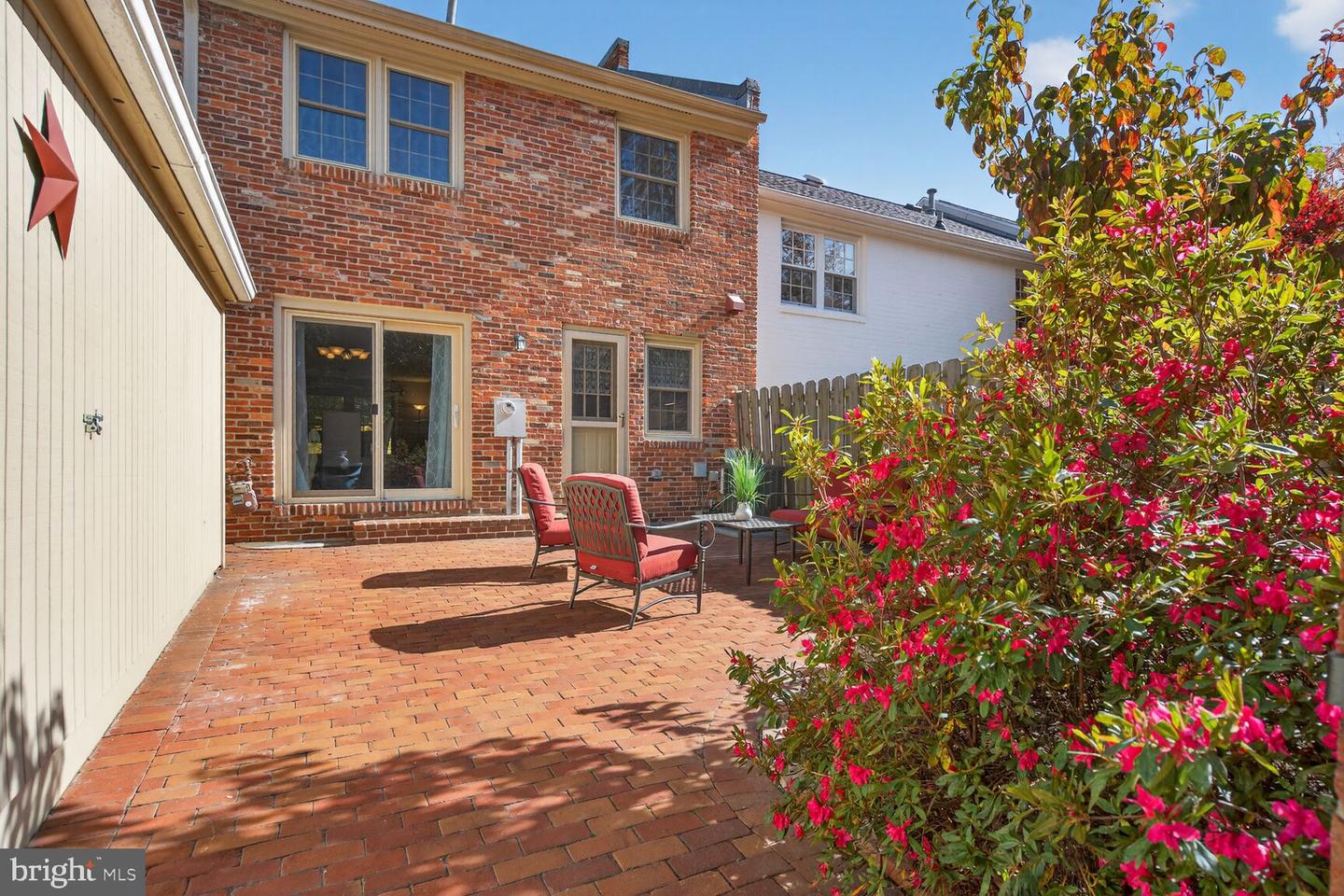 5944 QUEENSTON ST, SPRINGFIELD, Virginia 22152, 3 Bedrooms Bedrooms, ,3 BathroomsBathrooms,Residential,For sale,5944 QUEENSTON ST,VAFX2269524 MLS # VAFX2269524 5944 QUEENSTON ST, SPRINGFIELD, Virginia 22152, 3 Bedrooms Bedrooms, ,3 BathroomsBathrooms,Residential,For sale,5944 QUEENSTON ST,VAFX2269524 MLS # VAFX2269524