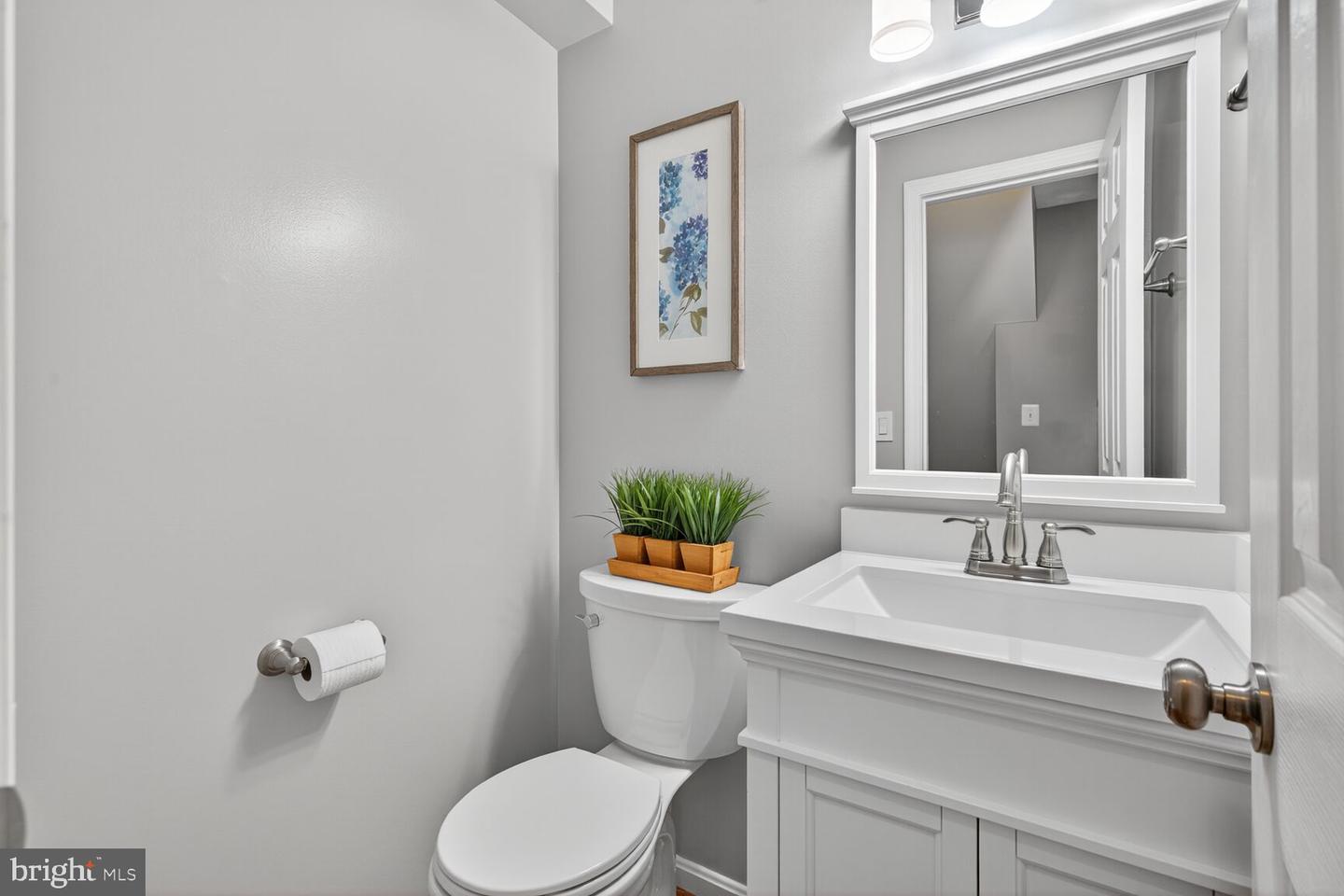 5944 QUEENSTON ST, SPRINGFIELD, Virginia 22152, 3 Bedrooms Bedrooms, ,3 BathroomsBathrooms,Residential,For sale,5944 QUEENSTON ST,VAFX2269524 MLS # VAFX2269524 5944 QUEENSTON ST, SPRINGFIELD, Virginia 22152, 3 Bedrooms Bedrooms, ,3 BathroomsBathrooms,Residential,For sale,5944 QUEENSTON ST,VAFX2269524 MLS # VAFX2269524