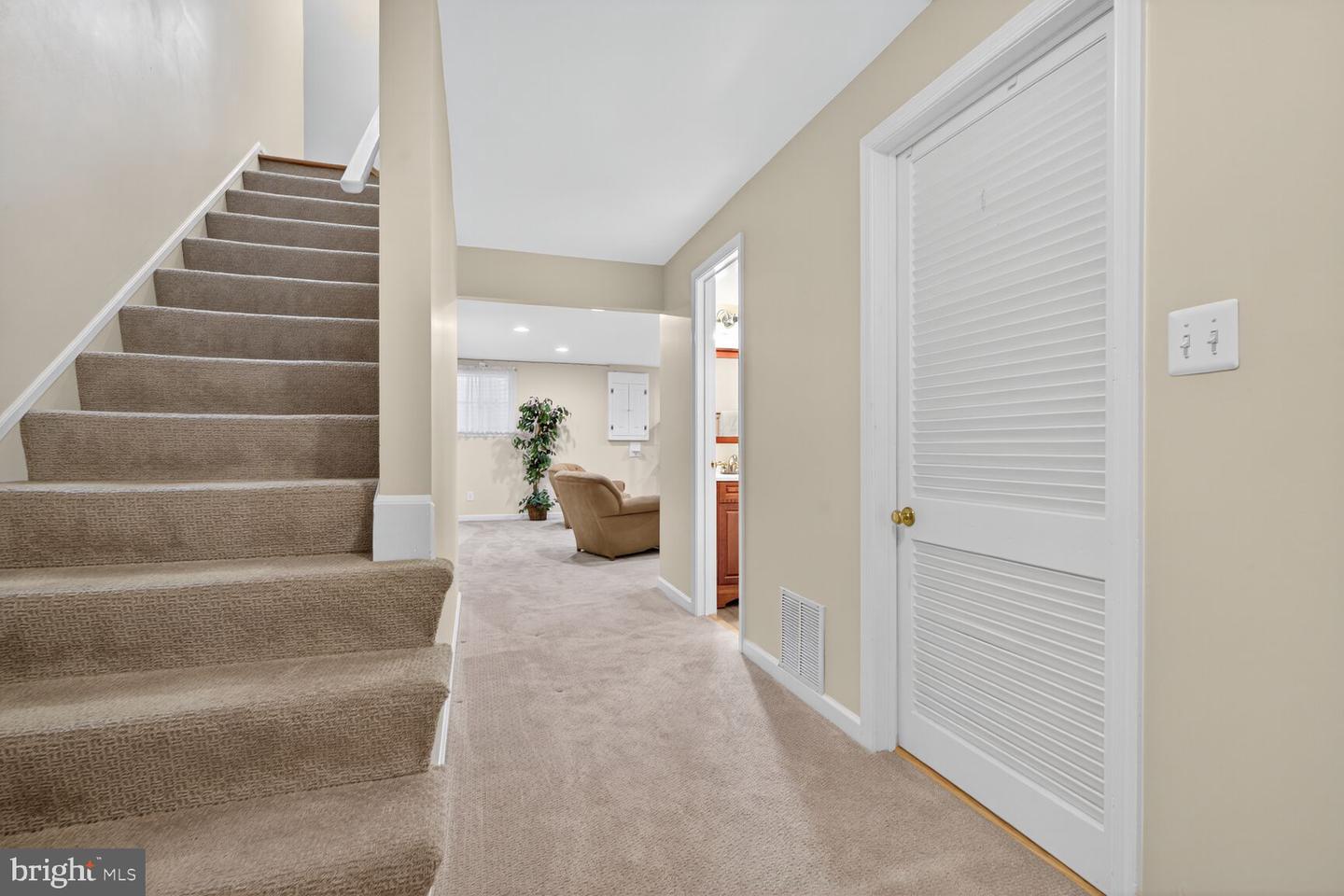 5944 QUEENSTON ST, SPRINGFIELD, Virginia 22152, 3 Bedrooms Bedrooms, ,3 BathroomsBathrooms,Residential,For sale,5944 QUEENSTON ST,VAFX2269524 MLS # VAFX2269524 5944 QUEENSTON ST, SPRINGFIELD, Virginia 22152, 3 Bedrooms Bedrooms, ,3 BathroomsBathrooms,Residential,For sale,5944 QUEENSTON ST,VAFX2269524 MLS # VAFX2269524