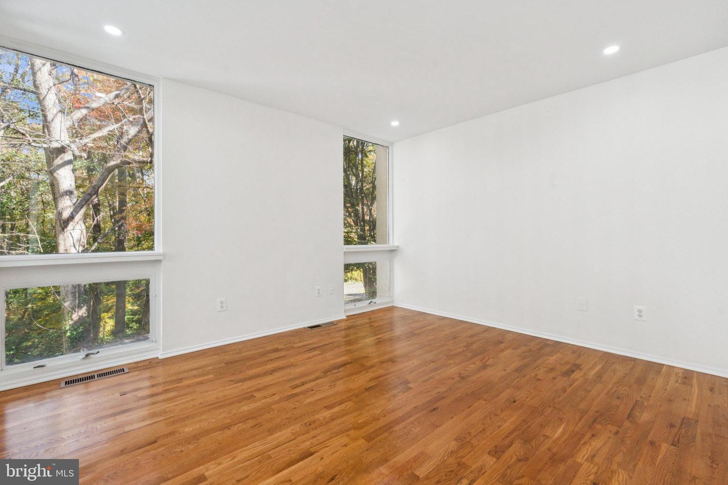 11540 HICKORY CLUSTER, RESTON, Virginia 20190, 2 Bedrooms Bedrooms, ,1 BathroomBathrooms,Residential,For sale,11540 HICKORY CLUSTER,VAFX2270394 MLS # VAFX2270394 11540 HICKORY CLUSTER, RESTON, Virginia 20190, 2 Bedrooms Bedrooms, ,1 BathroomBathrooms,Residential,For sale,11540 HICKORY CLUSTER,VAFX2270394 MLS # VAFX2270394