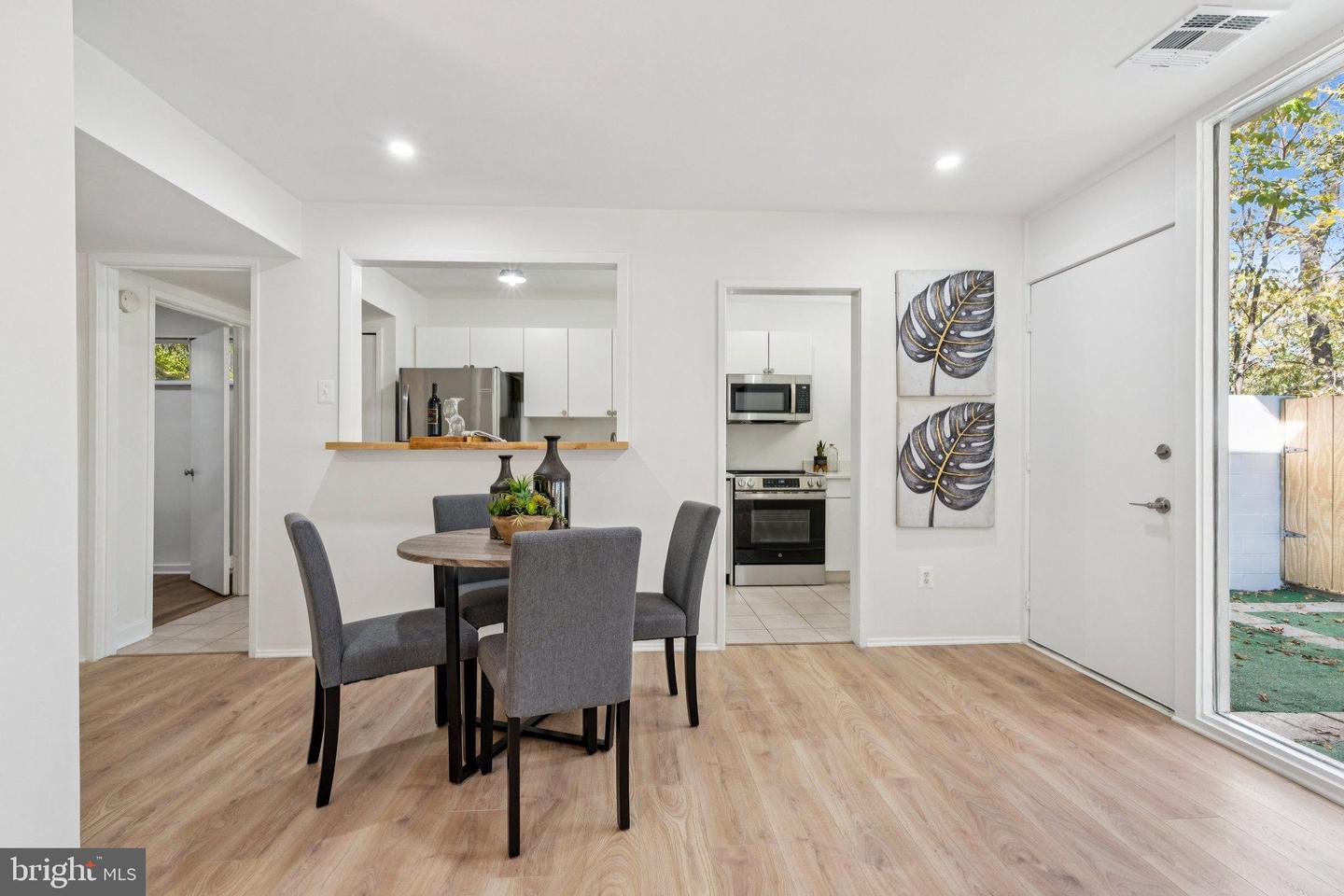 11540 HICKORY CLUSTER, RESTON, Virginia 20190, 2 Bedrooms Bedrooms, ,1 BathroomBathrooms,Residential,For sale,11540 HICKORY CLUSTER,VAFX2270394 MLS # VAFX2270394 11540 HICKORY CLUSTER, RESTON, Virginia 20190, 2 Bedrooms Bedrooms, ,1 BathroomBathrooms,Residential,For sale,11540 HICKORY CLUSTER,VAFX2270394 MLS # VAFX2270394