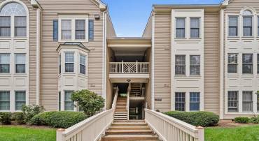 12229 FAIRFIELD HOUSE DR #206, FAIRFAX, Virginia 22033, 2 Bedrooms Bedrooms, ,2 BathroomsBathrooms,Residential,For sale,12229 FAIRFIELD HOUSE DR #206,VAFX2272290 MLS # VAFX2272290