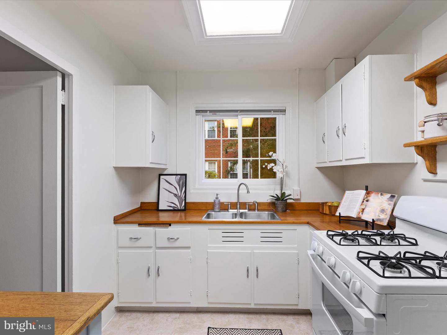 3513 MARTHA CUSTIS DR, ALEXANDRIA, Virginia 22302, 1 Bedroom Bedrooms, ,1 BathroomBathrooms,Residential,For sale,3513 MARTHA CUSTIS DR,VAAX2050518 MLS # VAAX2050518 3513 MARTHA CUSTIS DR, ALEXANDRIA, Virginia 22302, 1 Bedroom Bedrooms, ,1 BathroomBathrooms,Residential,For sale,3513 MARTHA CUSTIS DR,VAAX2050518 MLS # VAAX2050518