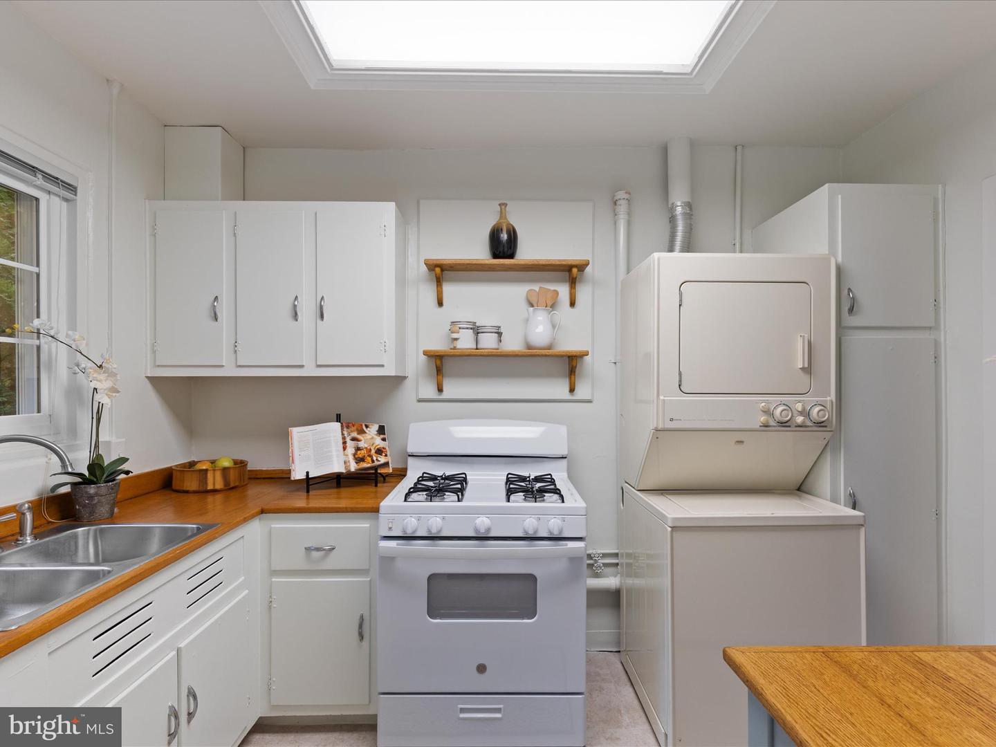 3513 MARTHA CUSTIS DR, ALEXANDRIA, Virginia 22302, 1 Bedroom Bedrooms, ,1 BathroomBathrooms,Residential,For sale,3513 MARTHA CUSTIS DR,VAAX2050518 MLS # VAAX2050518 3513 MARTHA CUSTIS DR, ALEXANDRIA, Virginia 22302, 1 Bedroom Bedrooms, ,1 BathroomBathrooms,Residential,For sale,3513 MARTHA CUSTIS DR,VAAX2050518 MLS # VAAX2050518