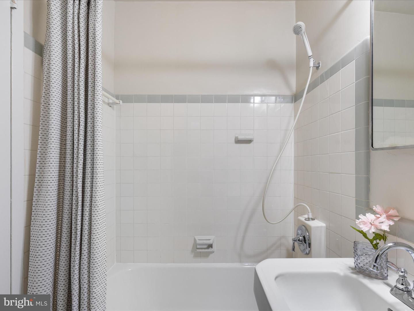 3513 MARTHA CUSTIS DR, ALEXANDRIA, Virginia 22302, 1 Bedroom Bedrooms, ,1 BathroomBathrooms,Residential,For sale,3513 MARTHA CUSTIS DR,VAAX2050518 MLS # VAAX2050518 3513 MARTHA CUSTIS DR, ALEXANDRIA, Virginia 22302, 1 Bedroom Bedrooms, ,1 BathroomBathrooms,Residential,For sale,3513 MARTHA CUSTIS DR,VAAX2050518 MLS # VAAX2050518